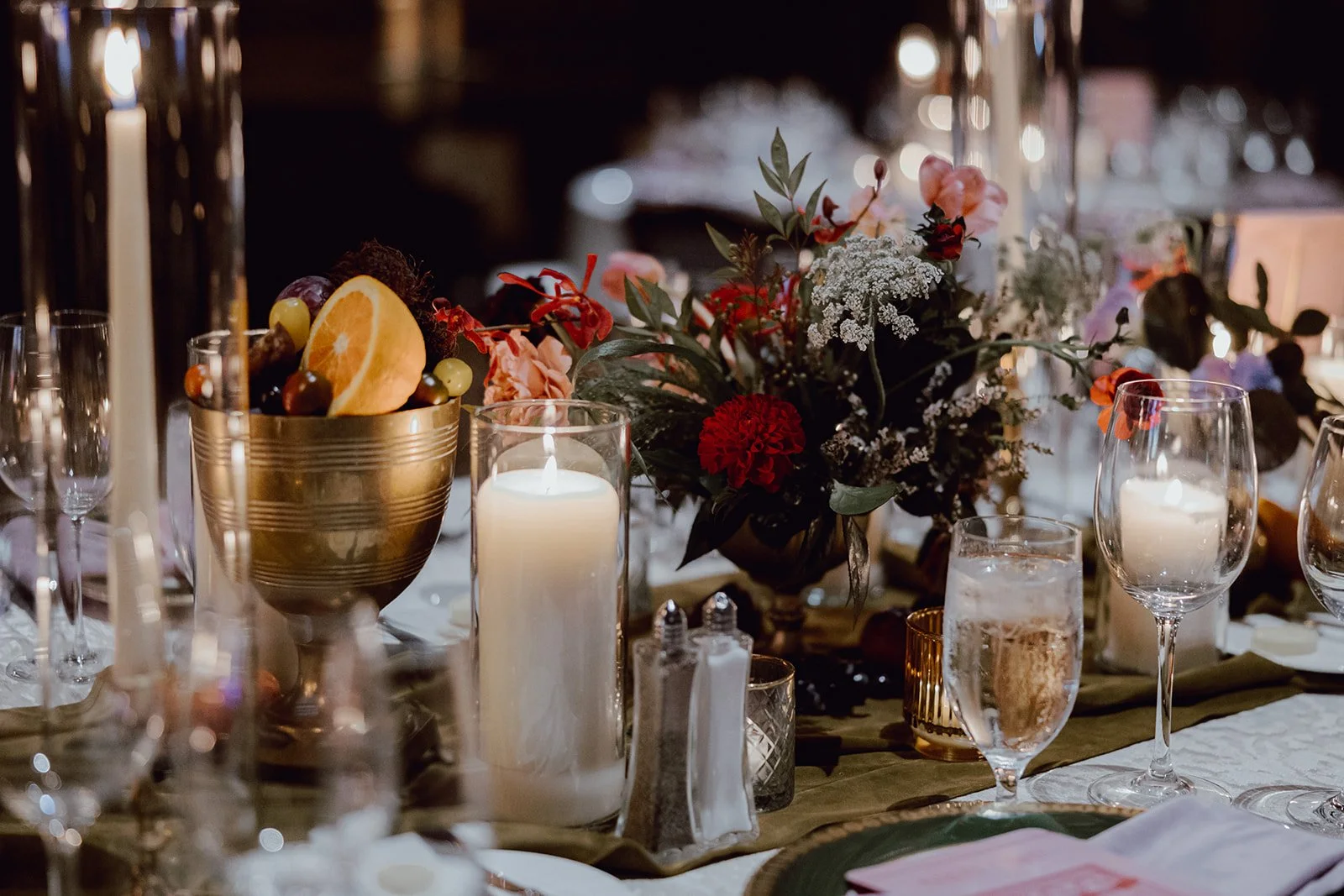 InterContinental-Chicago-Wedding-Photography-by-Artists-and-Stories-Curated-by-Megan-Saul-Part6 (55 of 145).jpg