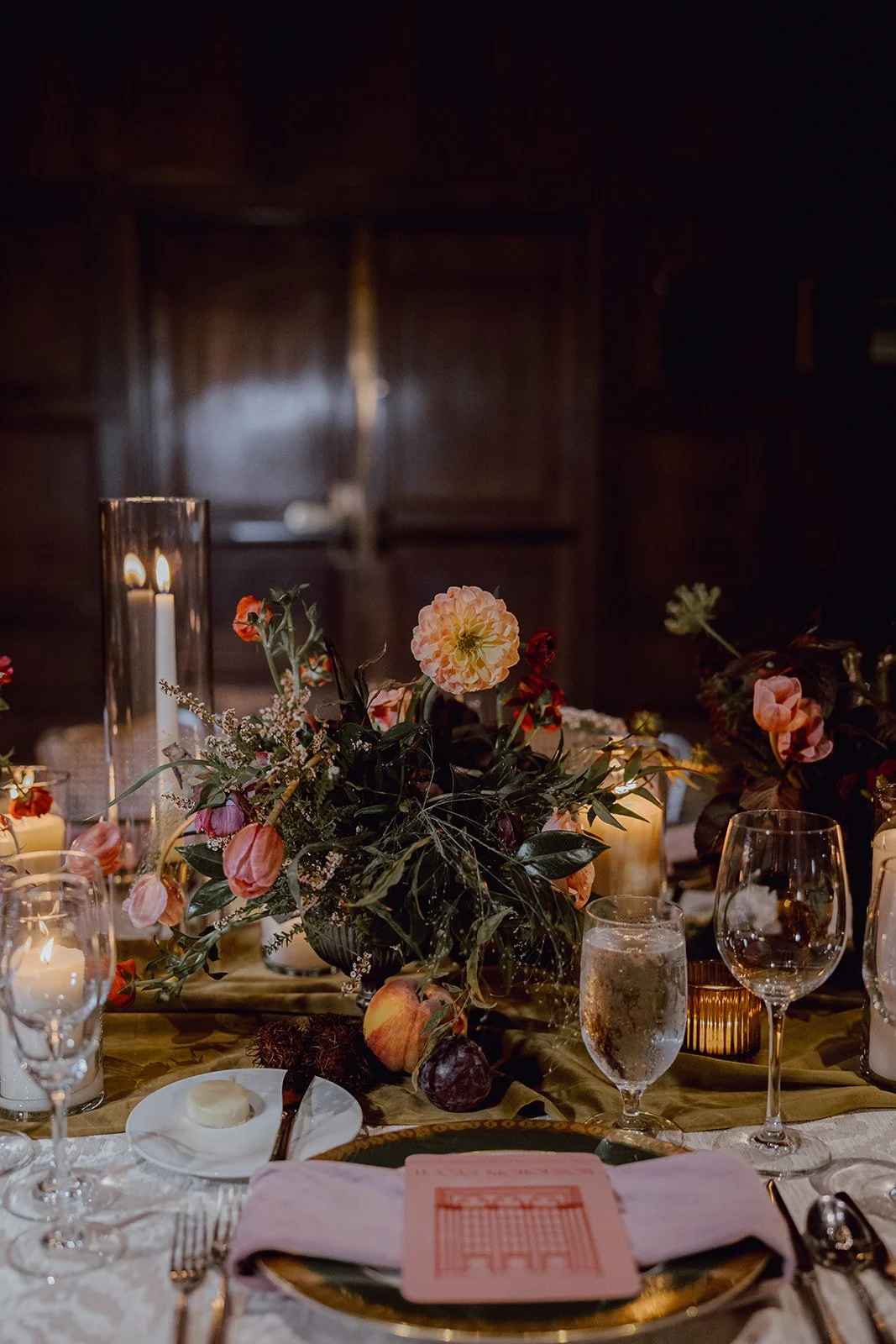 InterContinental-Chicago-Wedding-Photography-by-Artists-and-Stories-Curated-by-Megan-Saul-Part6 (100 of 145).jpg