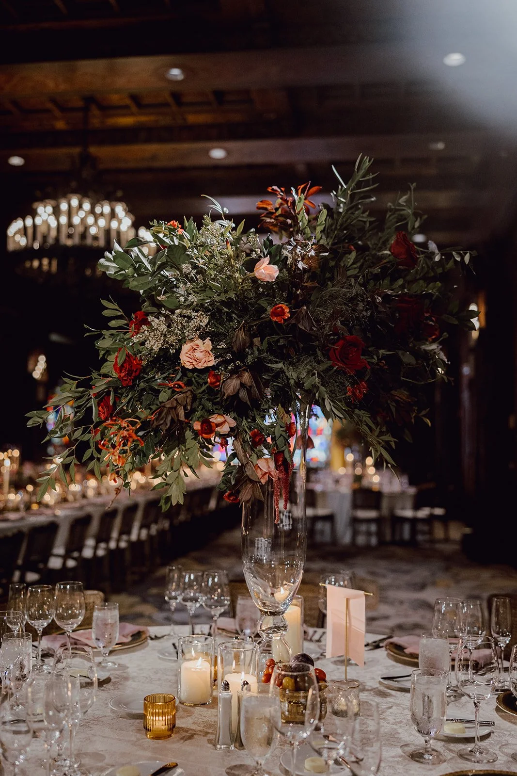 InterContinental-Chicago-Wedding-Photography-by-Artists-and-Stories-Curated-by-Megan-Saul-Part6 (114 of 145).jpg