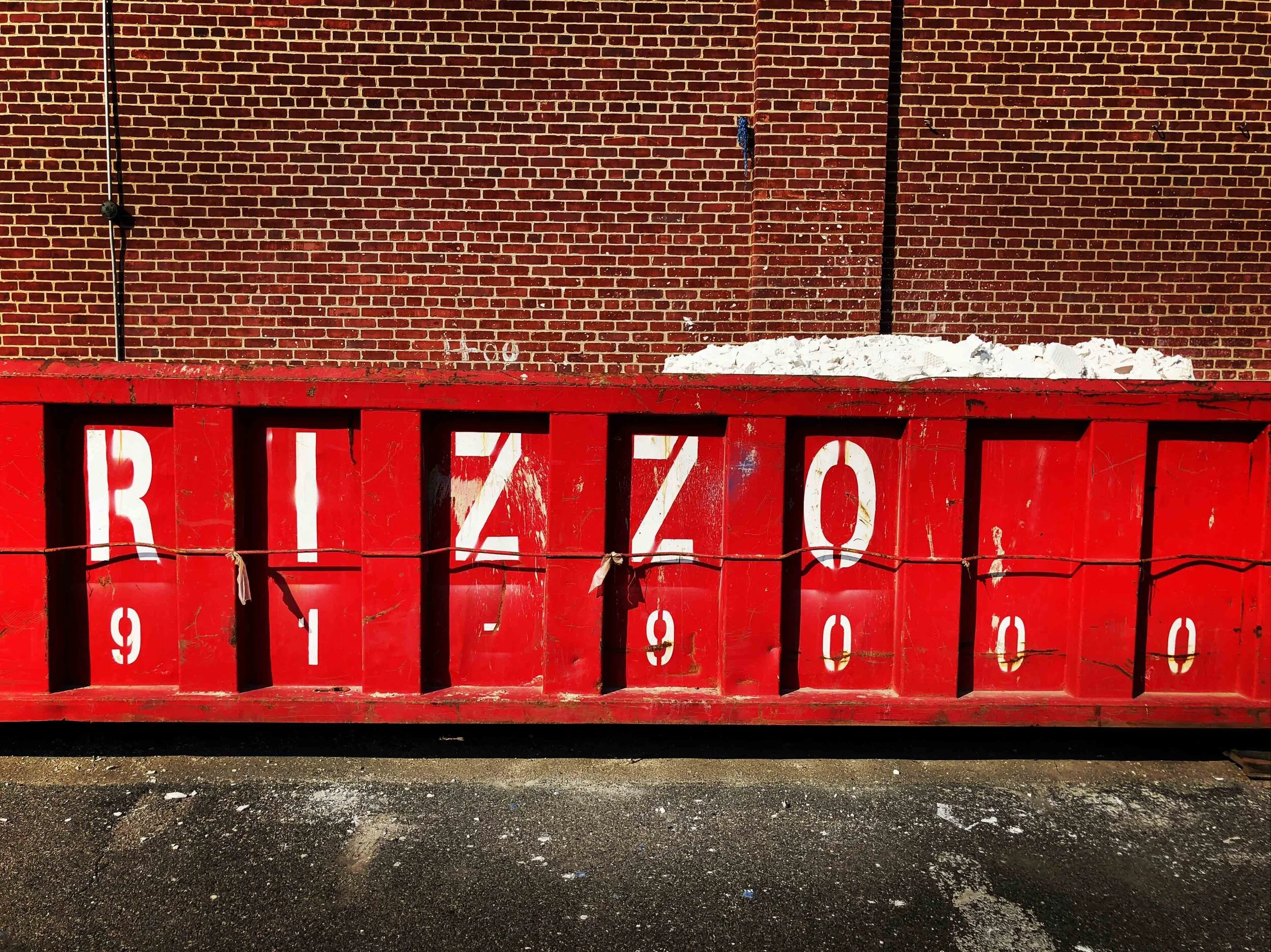 88-street-photography-brooklyn-red-container-truck-0633.jpg