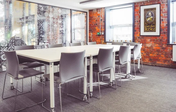  Large meeting room 