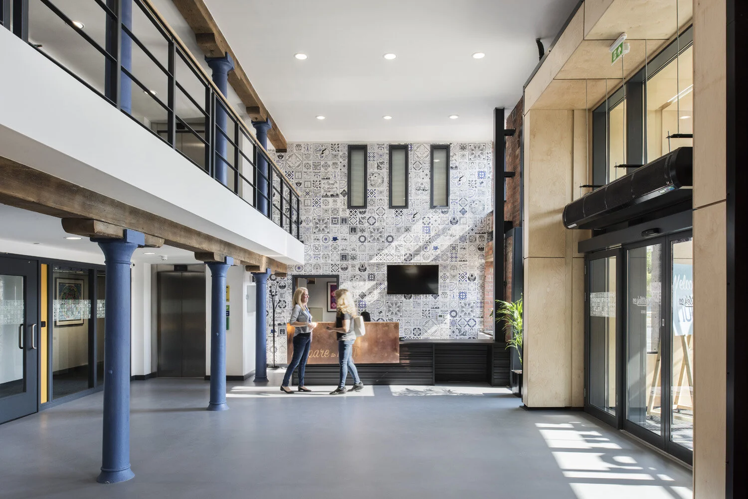  Reception, where there will always be a friendly face to welcome you.  Image ©Raskl  