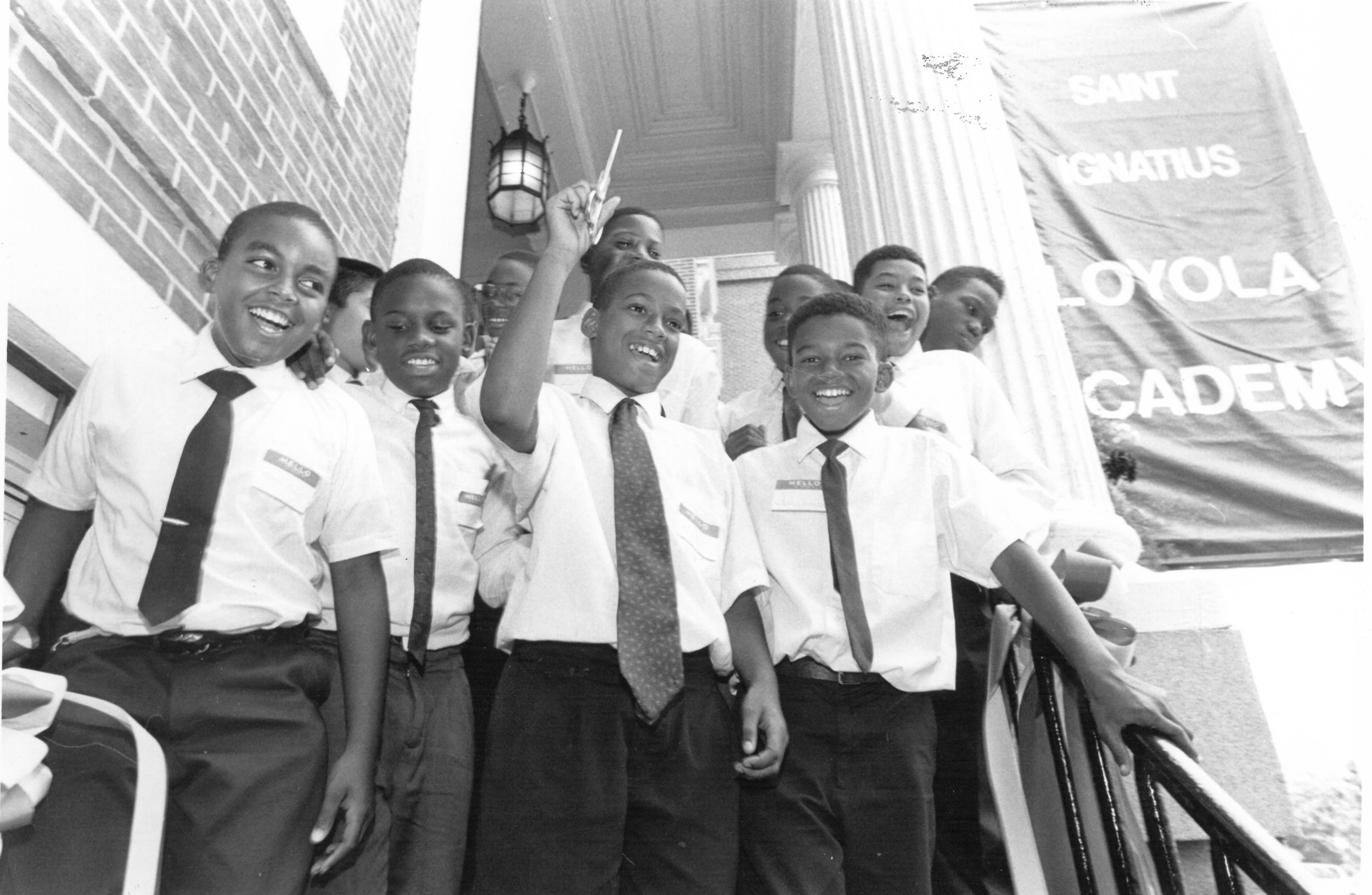 ribbon cutting 1993.jpg