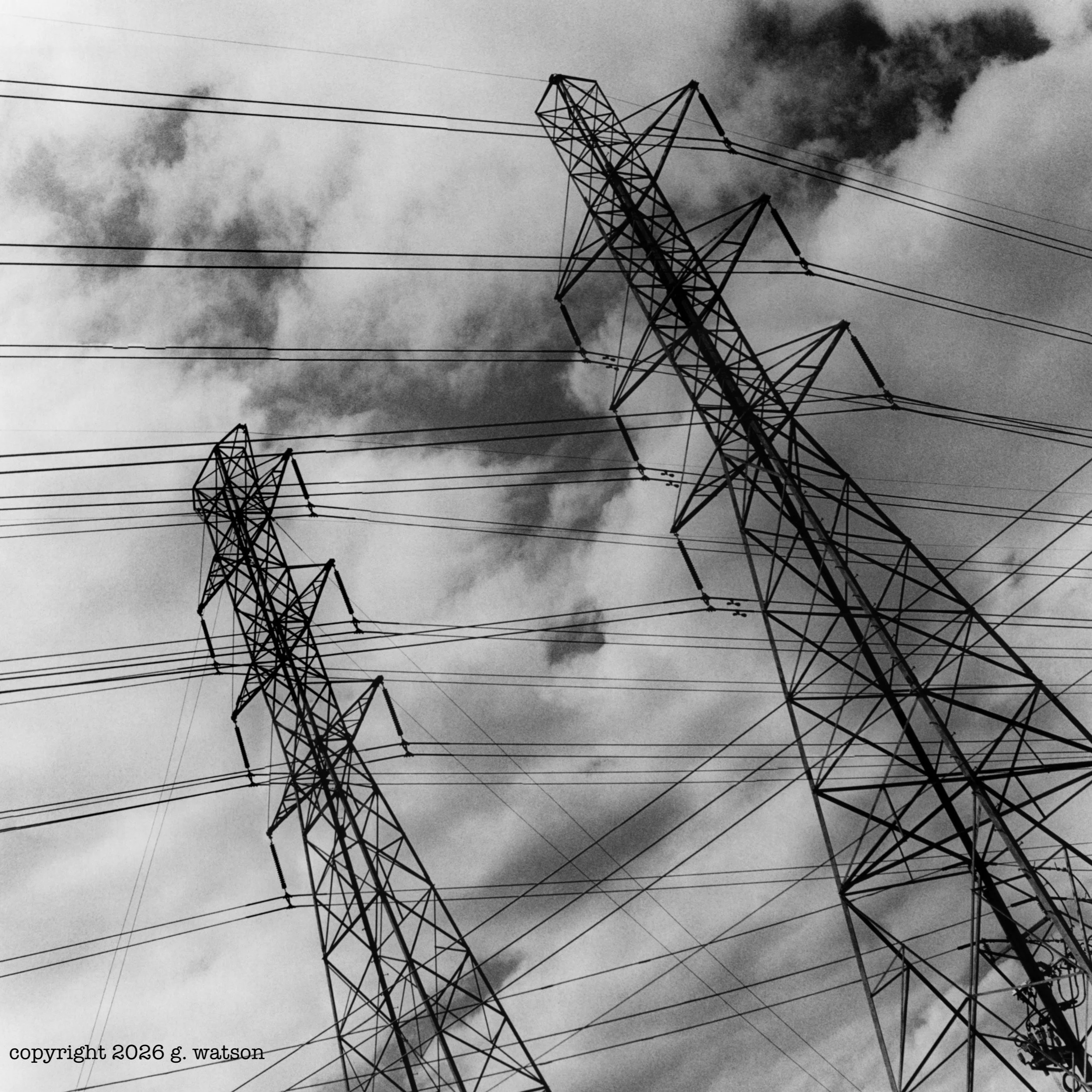 Got my head in the clouds again! #blackandwhitephotography #photographienoiretblanc #filmphotography #photographieargentique #mediumformatphotography #yashicamat124 #clouds