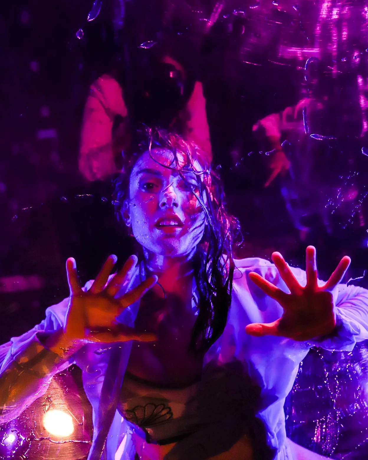 FuerzaBruta_Gaby08.jpg