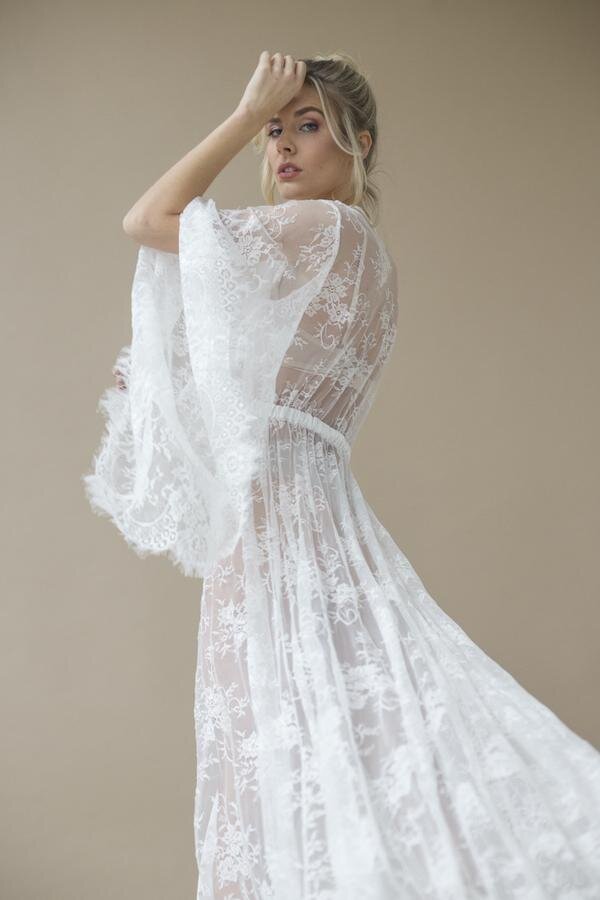 6 New Luxury Lace Robes That you Have GOT to Get Your Hands On! Anya ...