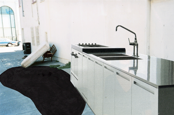 ss-kitchen-black-spill.gif