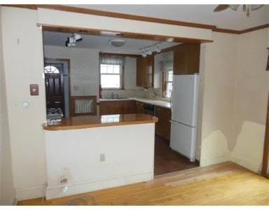 Guest Bath Before.jpg