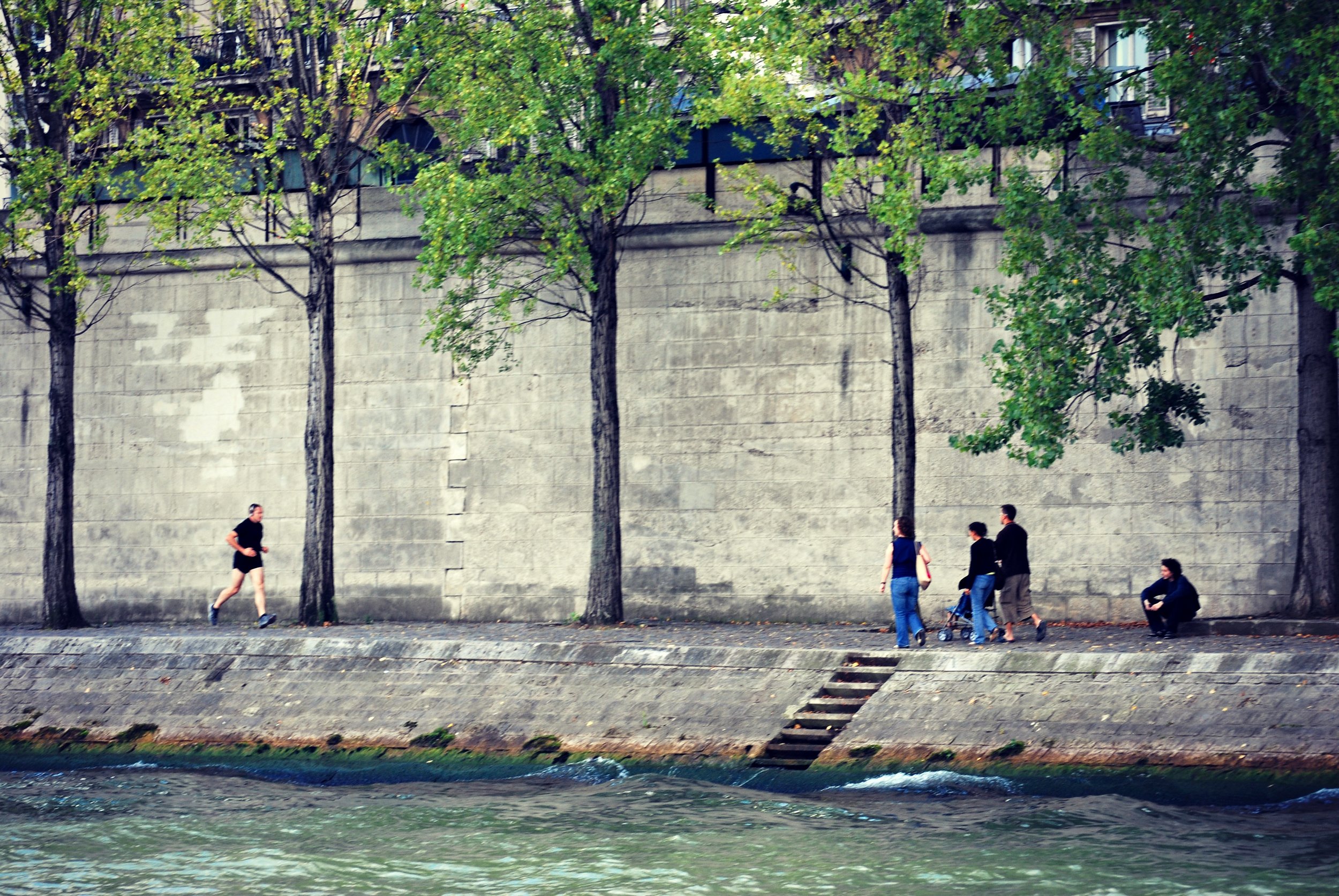 Blog - Paris - Stroll along the Seine.jpg