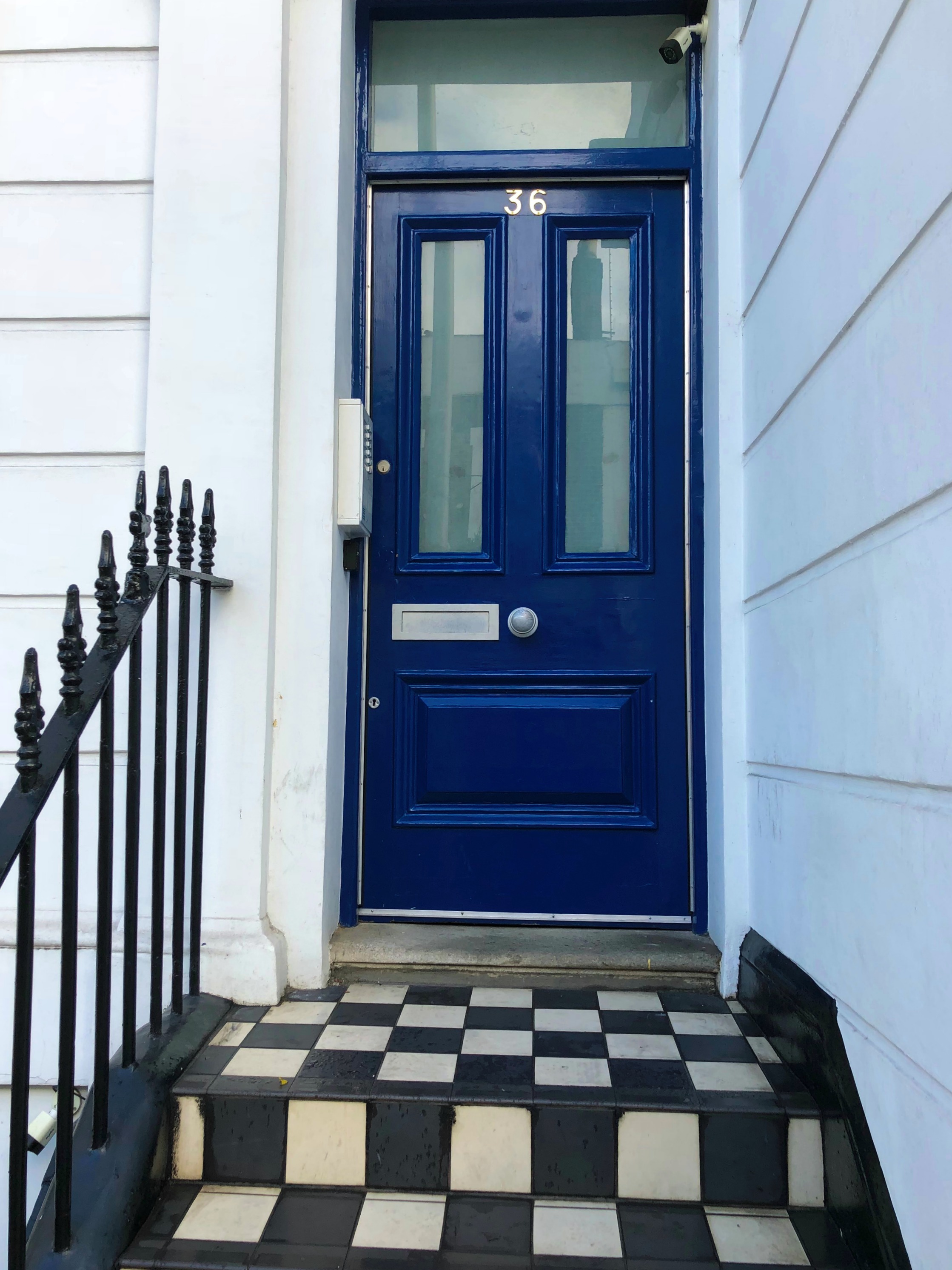 Blog - Notting Hill - Blue.jpg