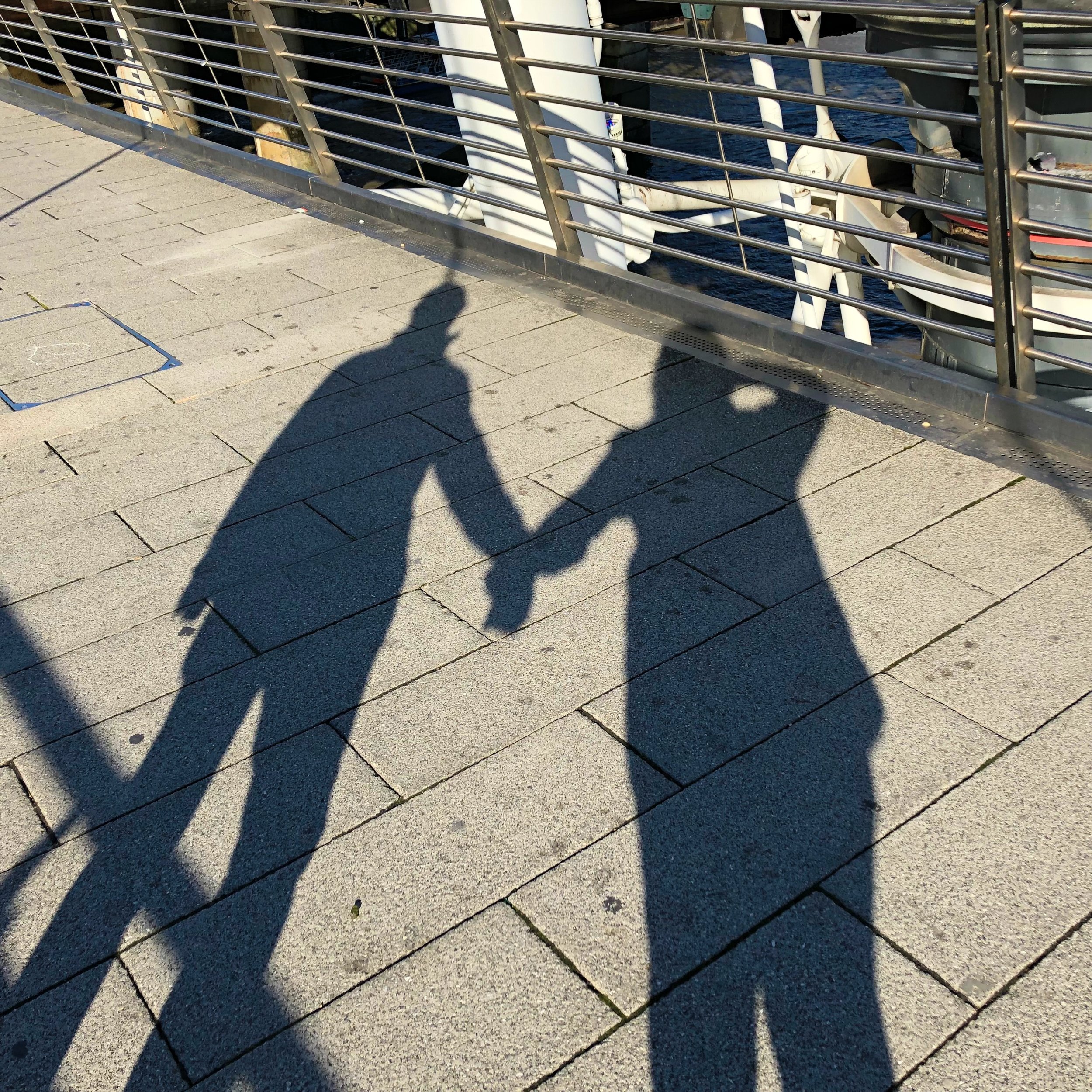 Blog - London - Shadow Selfie.jpg