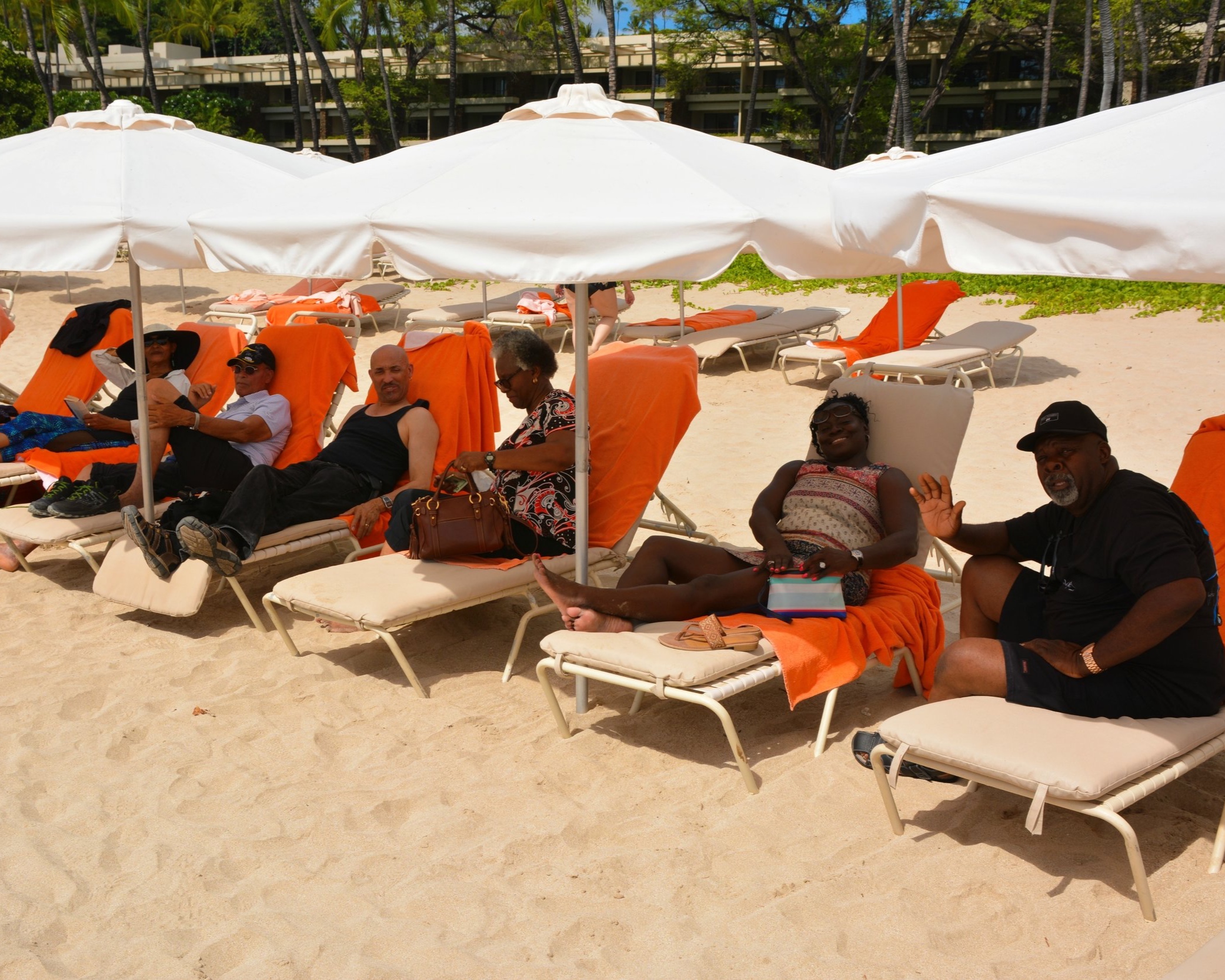 Blog+-+Big+Island+-+Hapuna+Beach+Onlookers.jpg