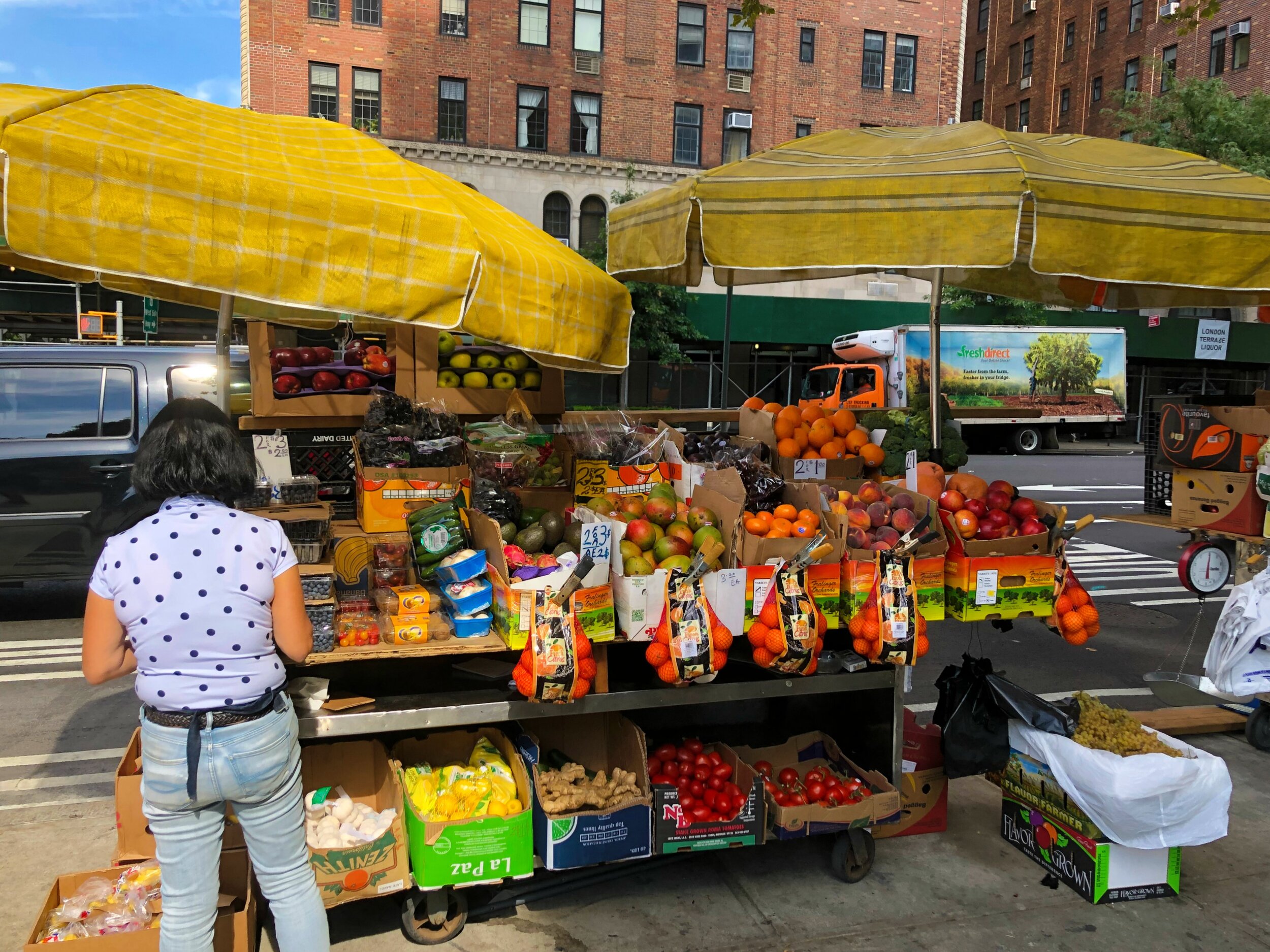 Blog - NYC - Chelsea Fruit Stand.jpg