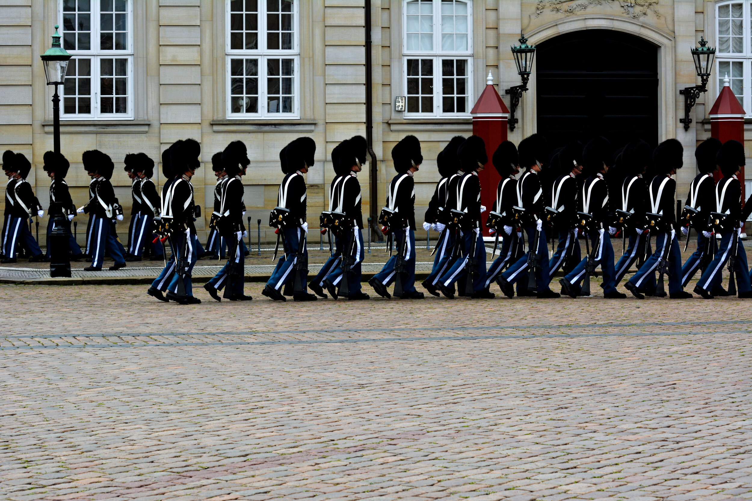 Blog - Copenhagen - Royal Guard2.jpg