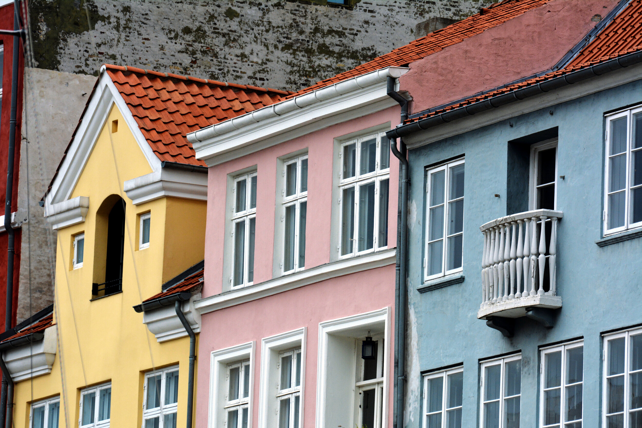 Blog - Copenhagen - Pastel Homes.jpg