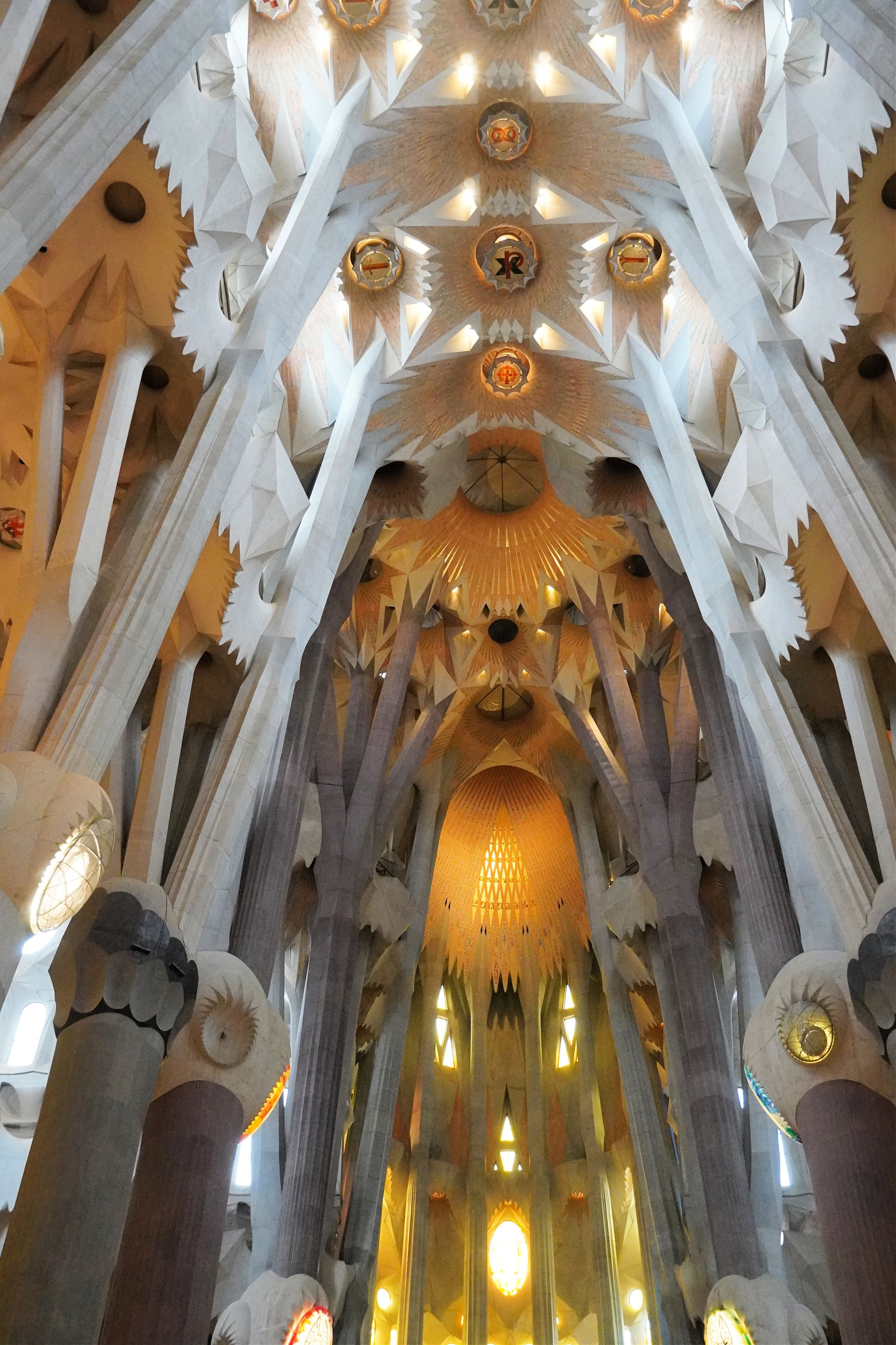 Barcelona - Sagrada Interior5.jpg