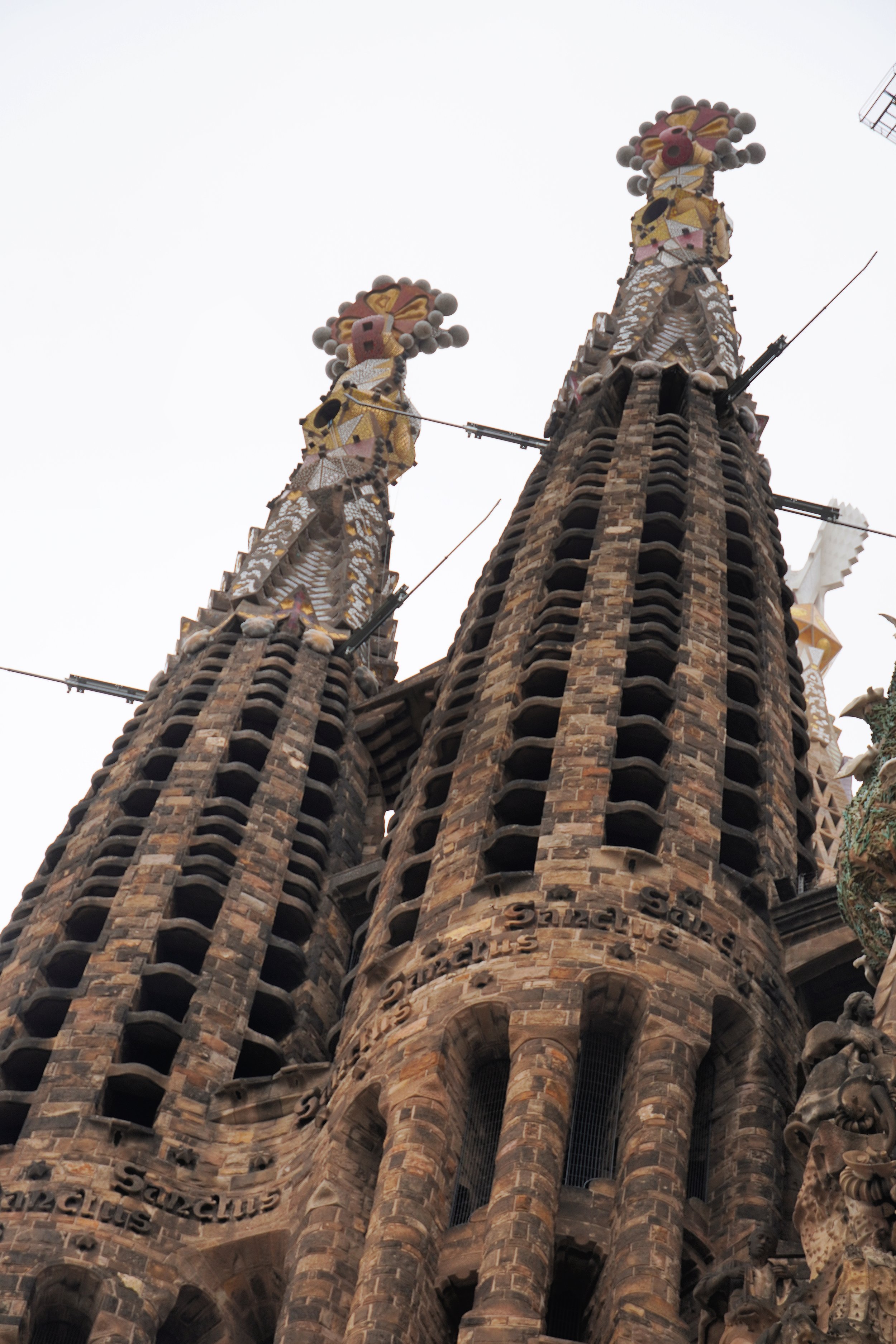 Barcelona - La Sagrada Pillars.jpg