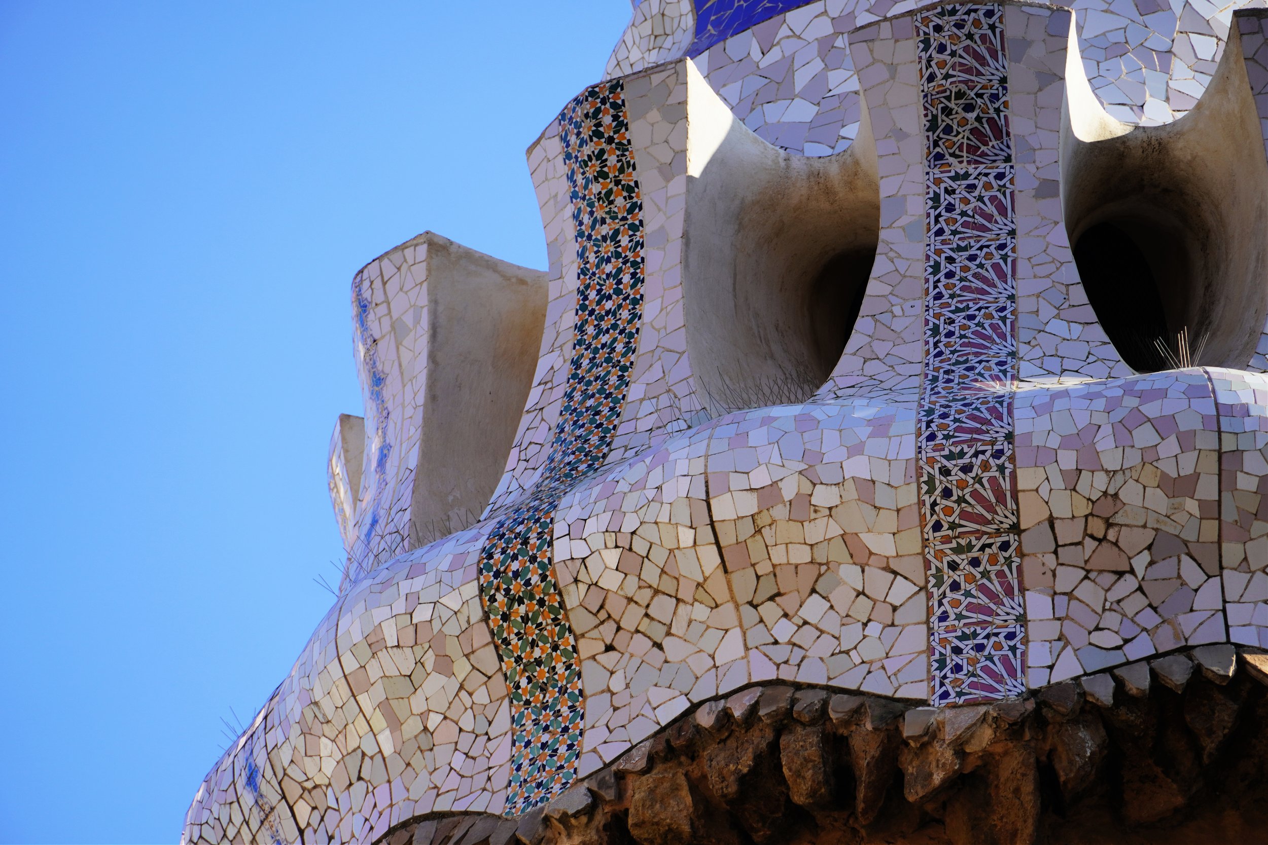 Barcelona - Park Güell Gingerbread House Details2.jpg