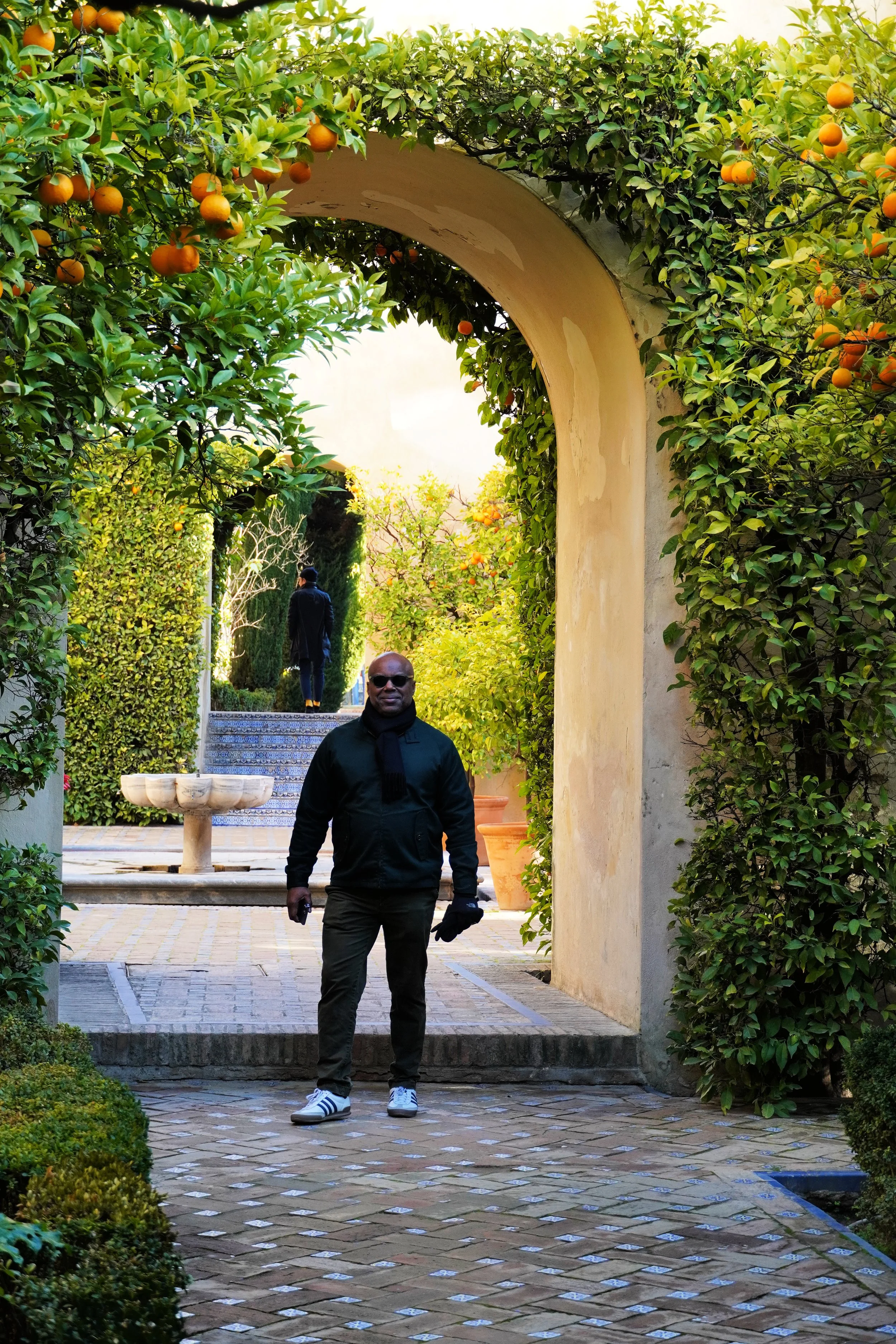 Sevilla - Royal Alcazar Kevin in Archway.jpg