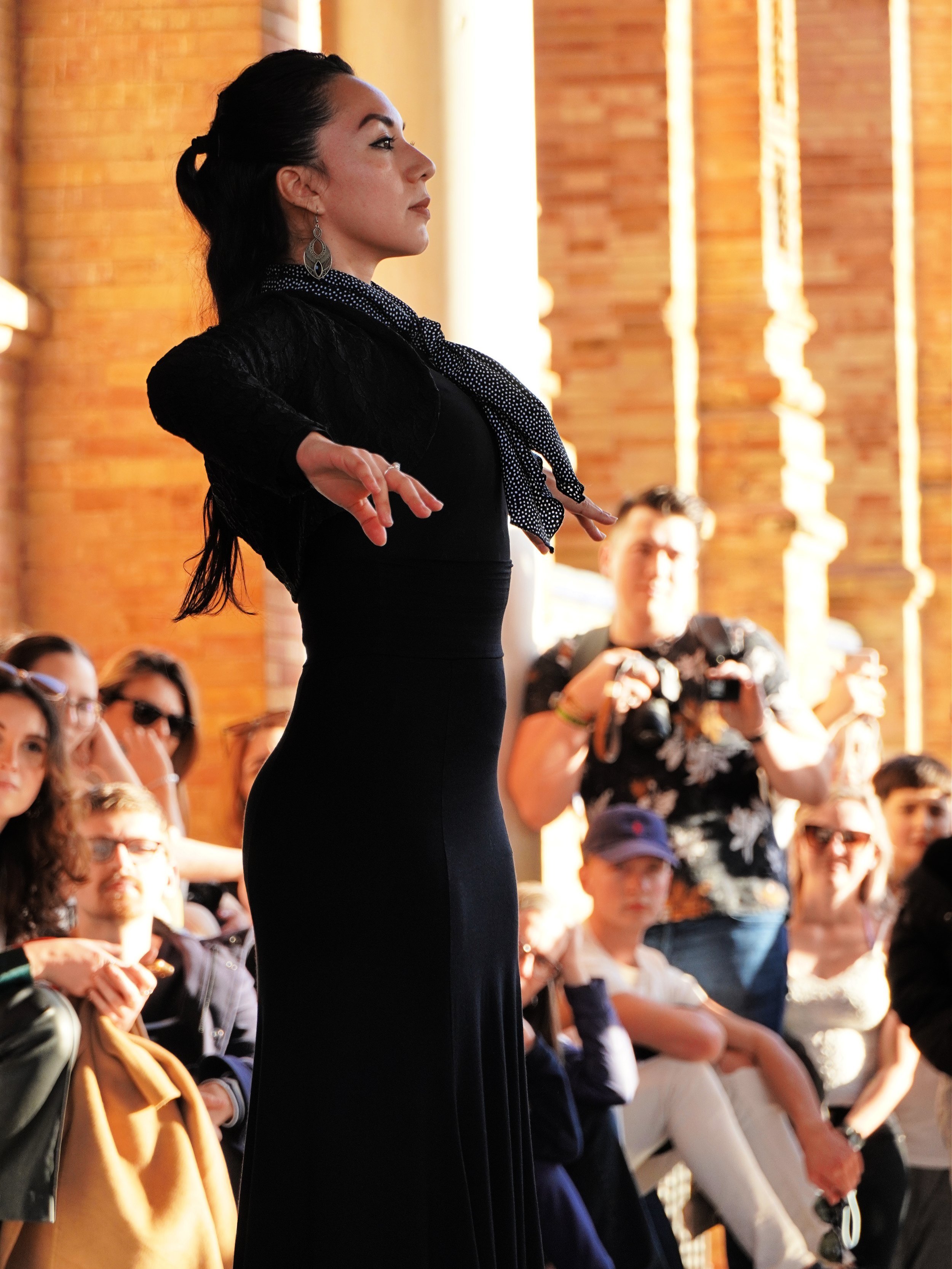 Sevilla+-+Plaza+Espana+Flamenco+Woman.jpg