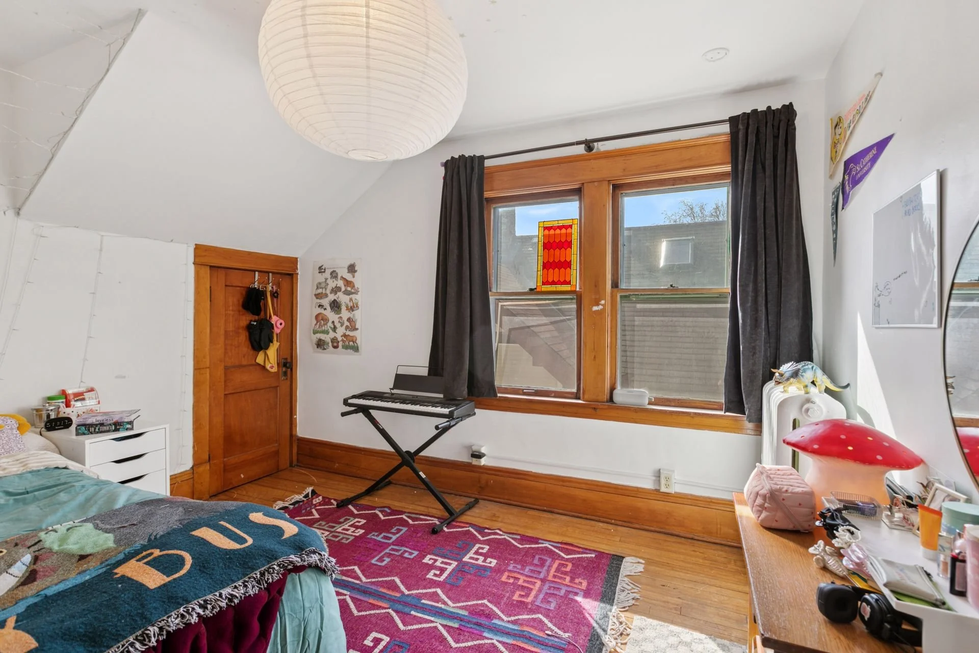 18 Second Bedroom.jpg