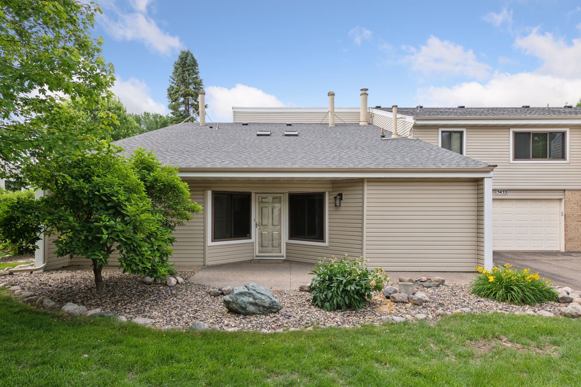5433 Sanibel Drive
