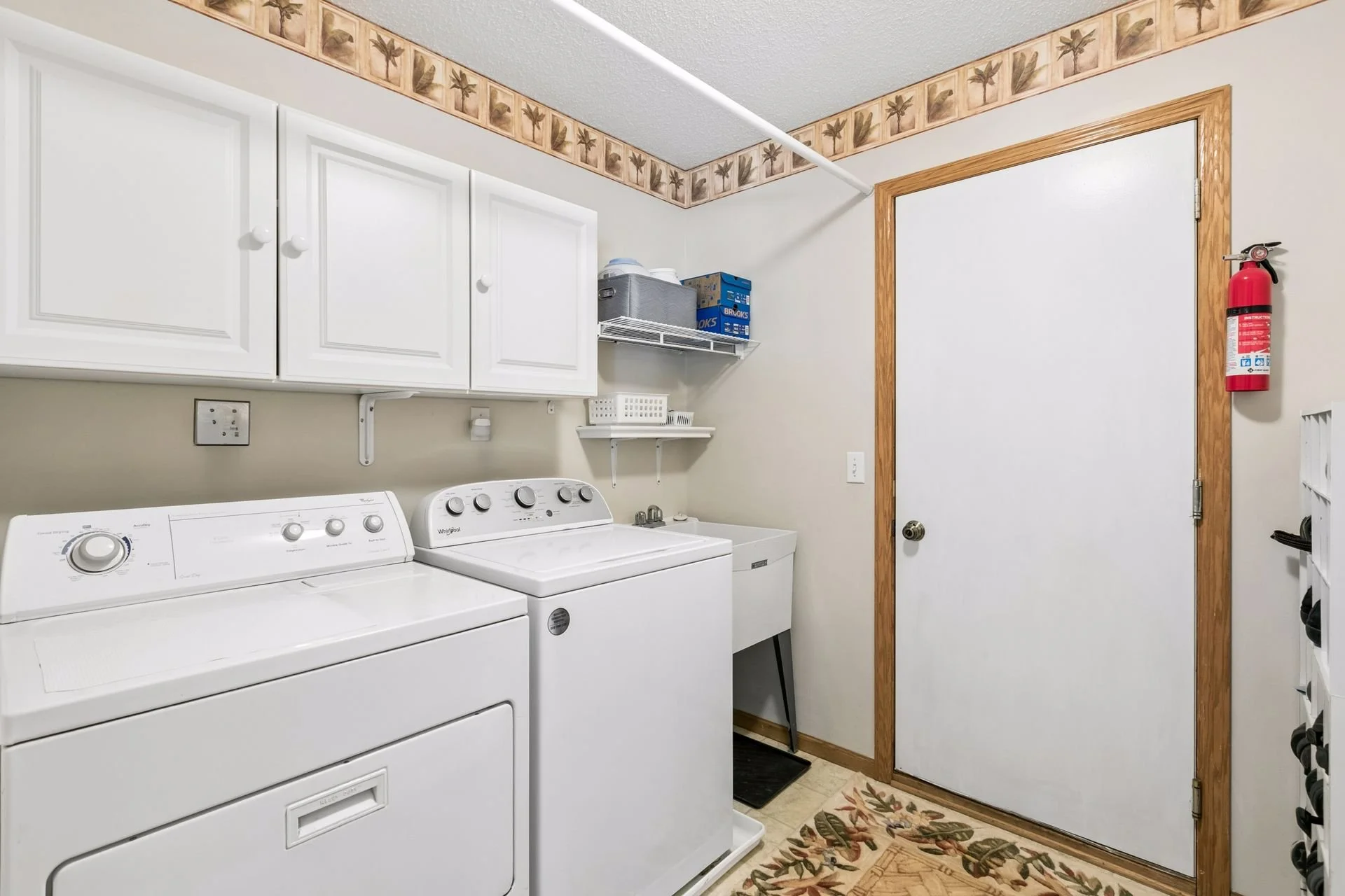 21 Main Floor Laundry.jpg