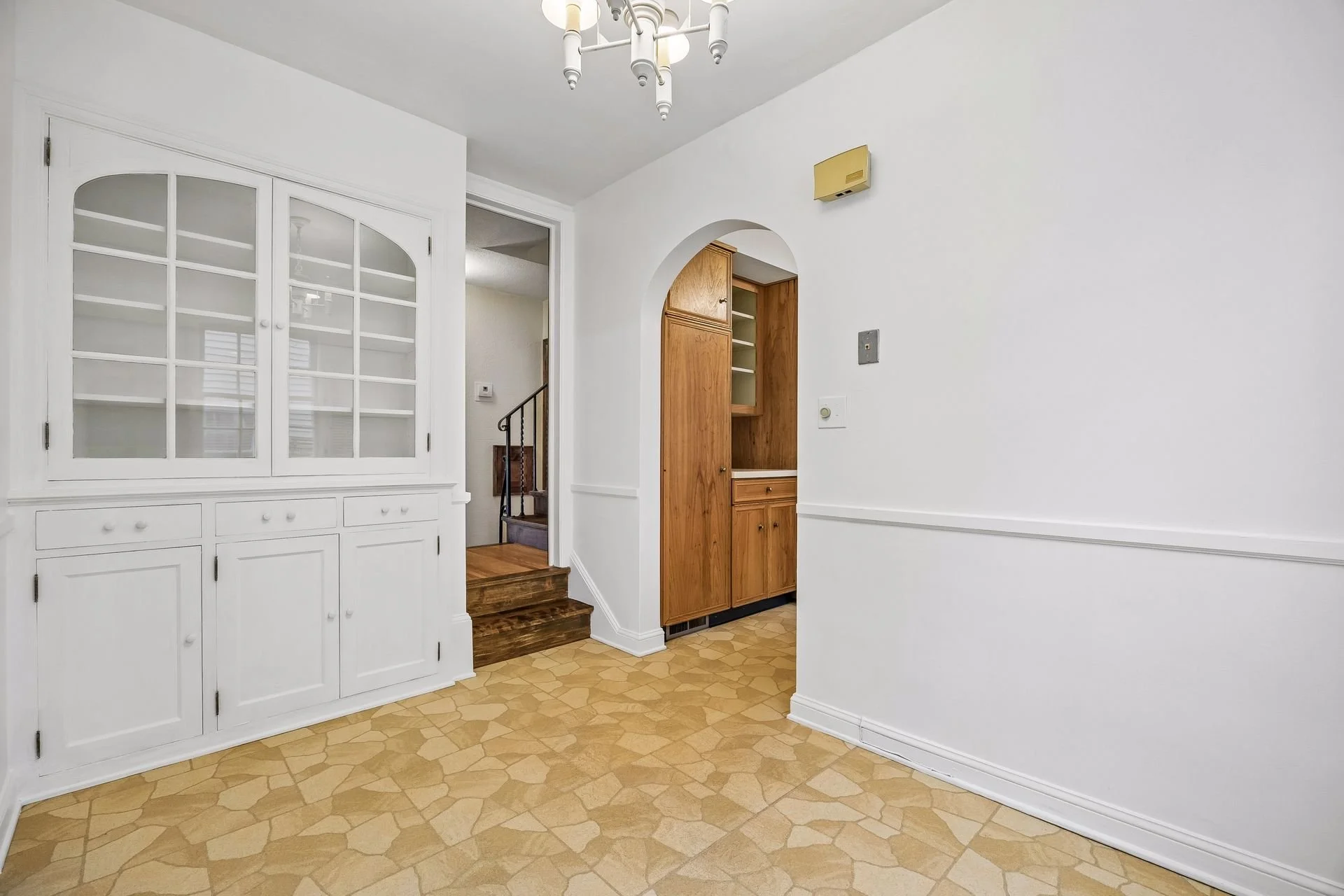 30 Breakfast Nook.jpg