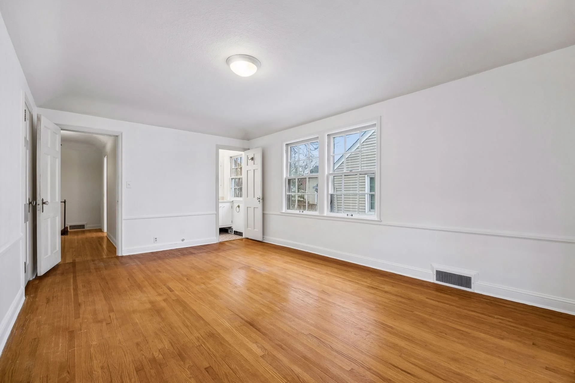 39 Primary Bedroom.jpg