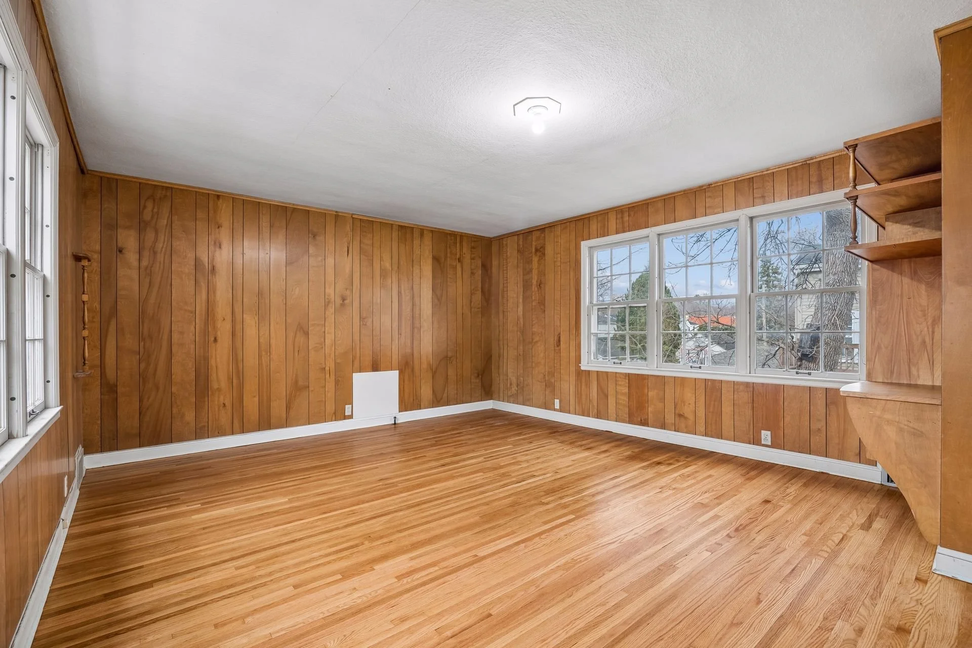 41 Second Bedroom.jpg