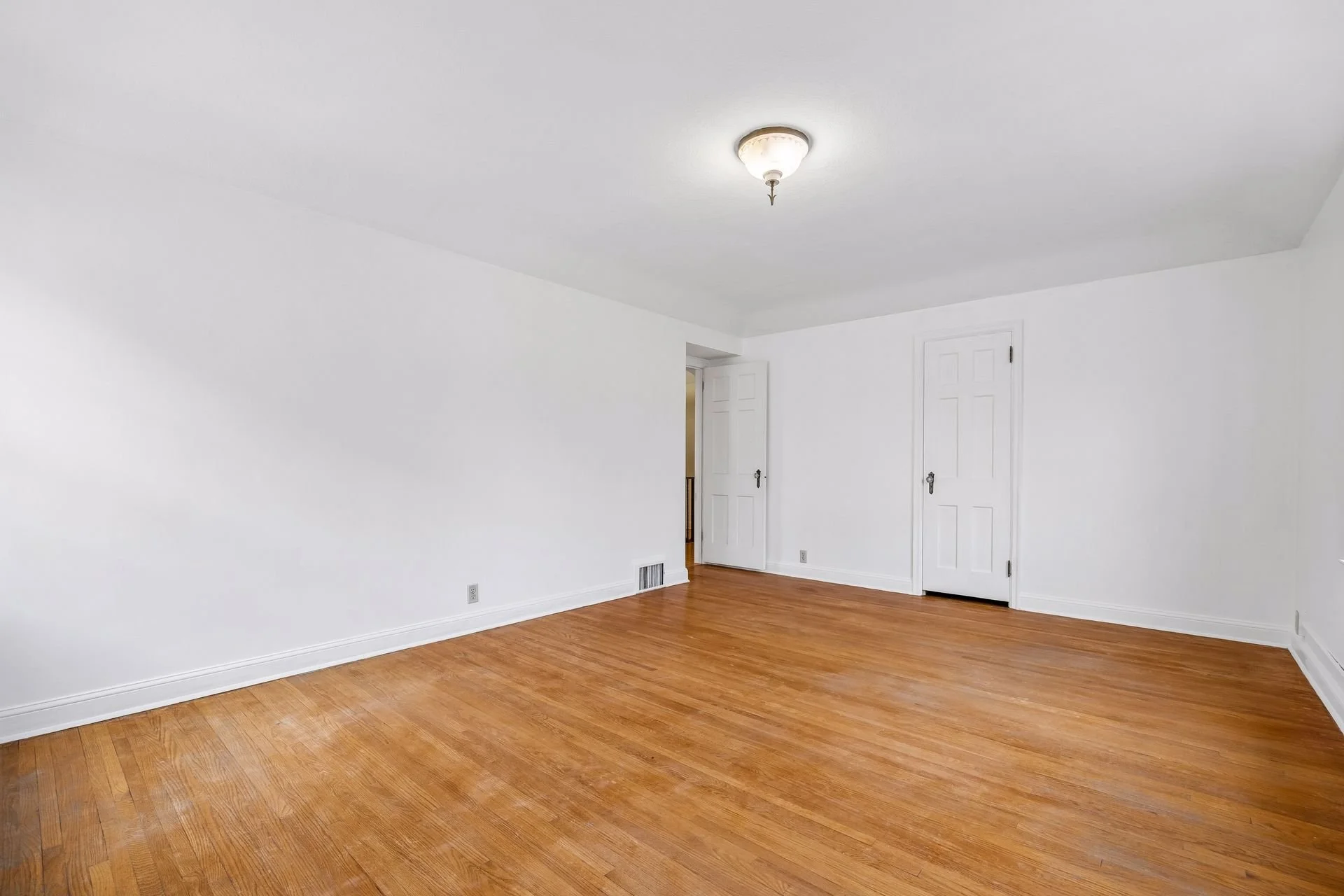 44 Third Bedroom.jpg