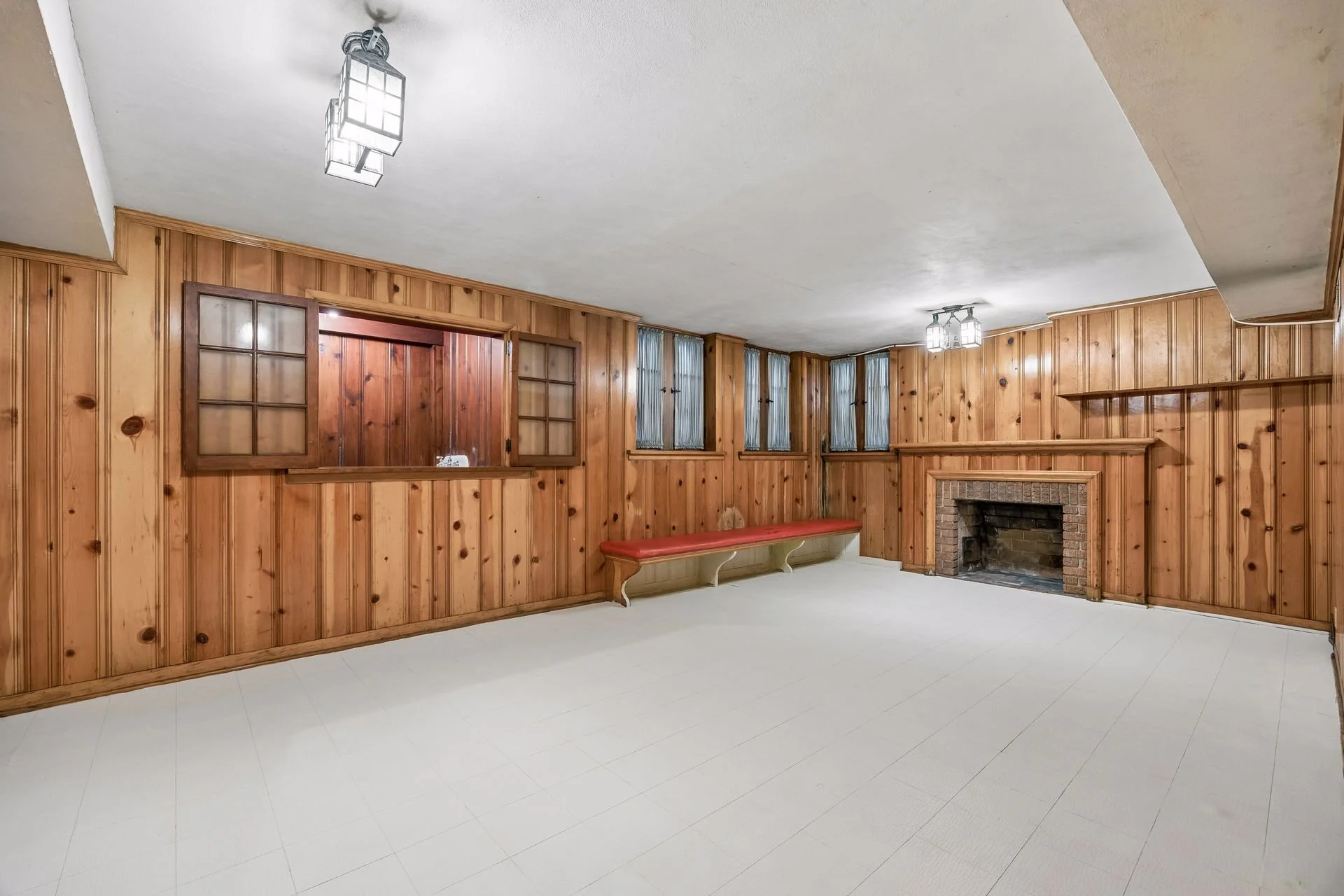 48 LL Family Room.jpg