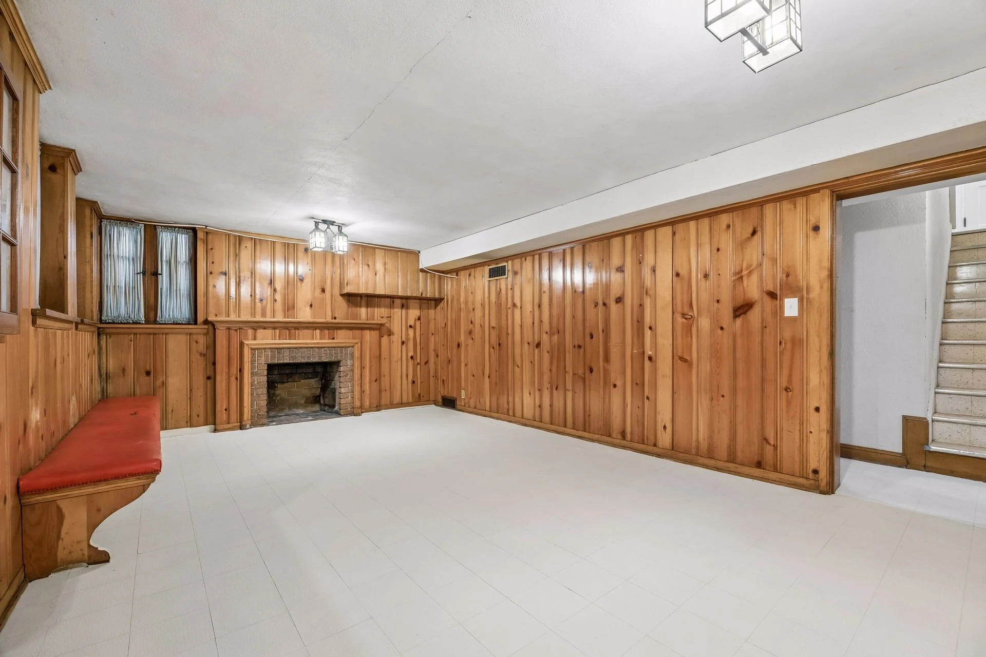 49 LL Family Room.jpg