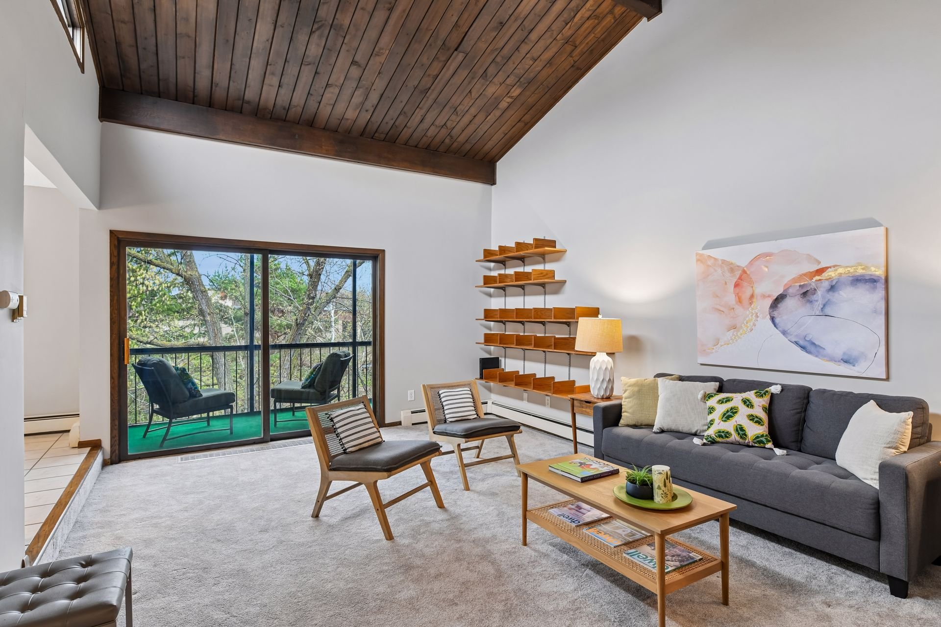 3 Living Room.jpg