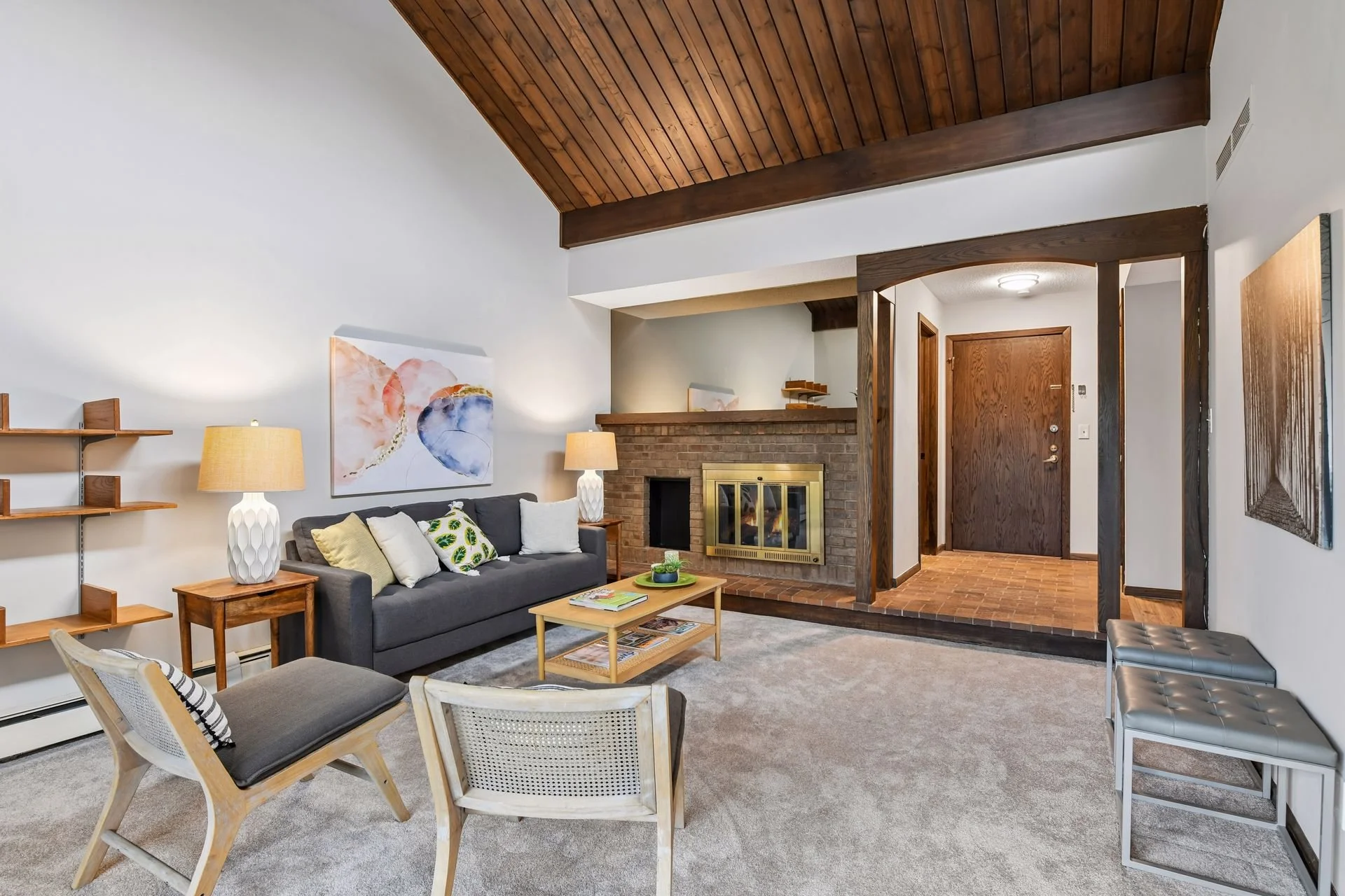 4 Living Room.jpg
