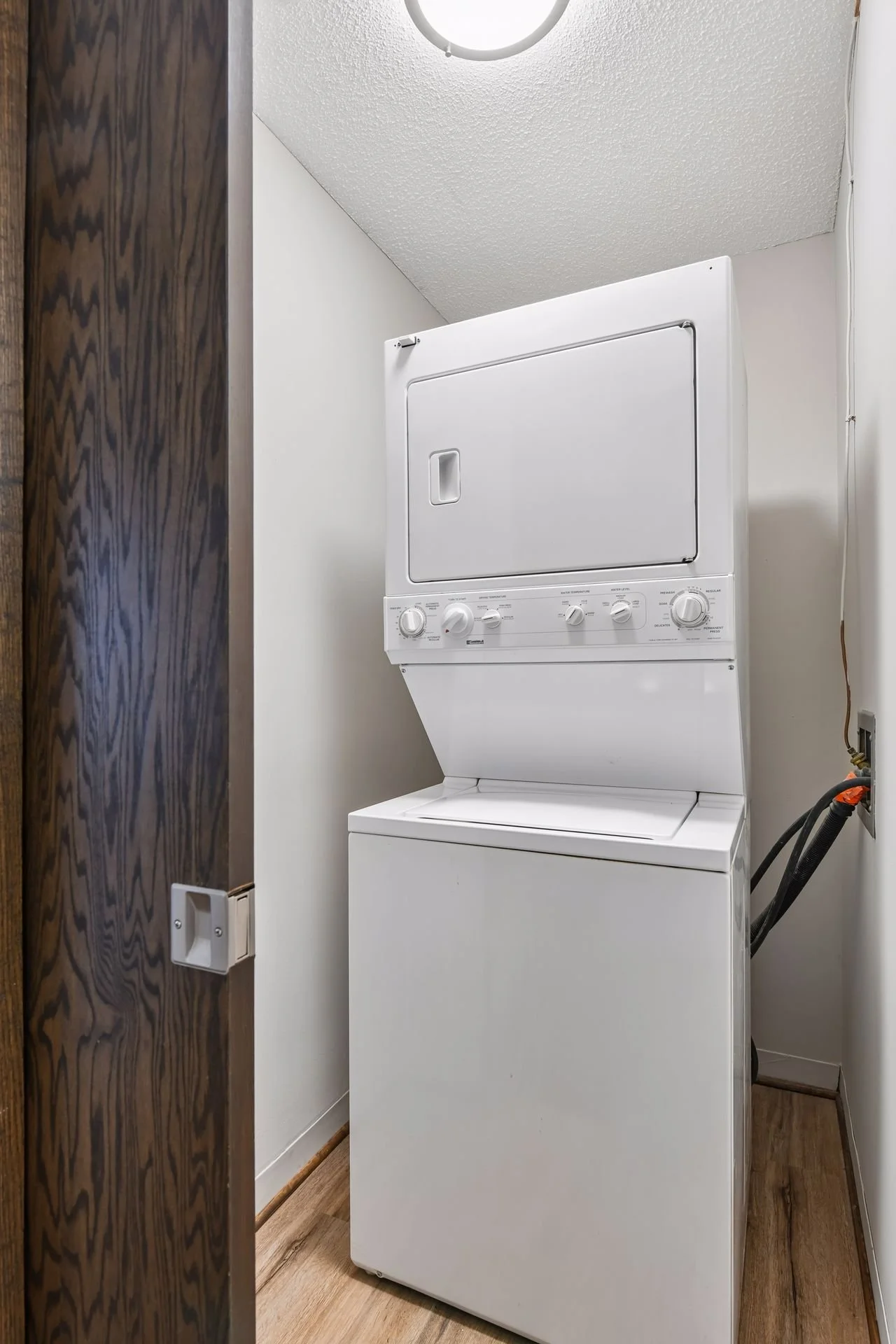 17 In-Unit Laundry.jpg