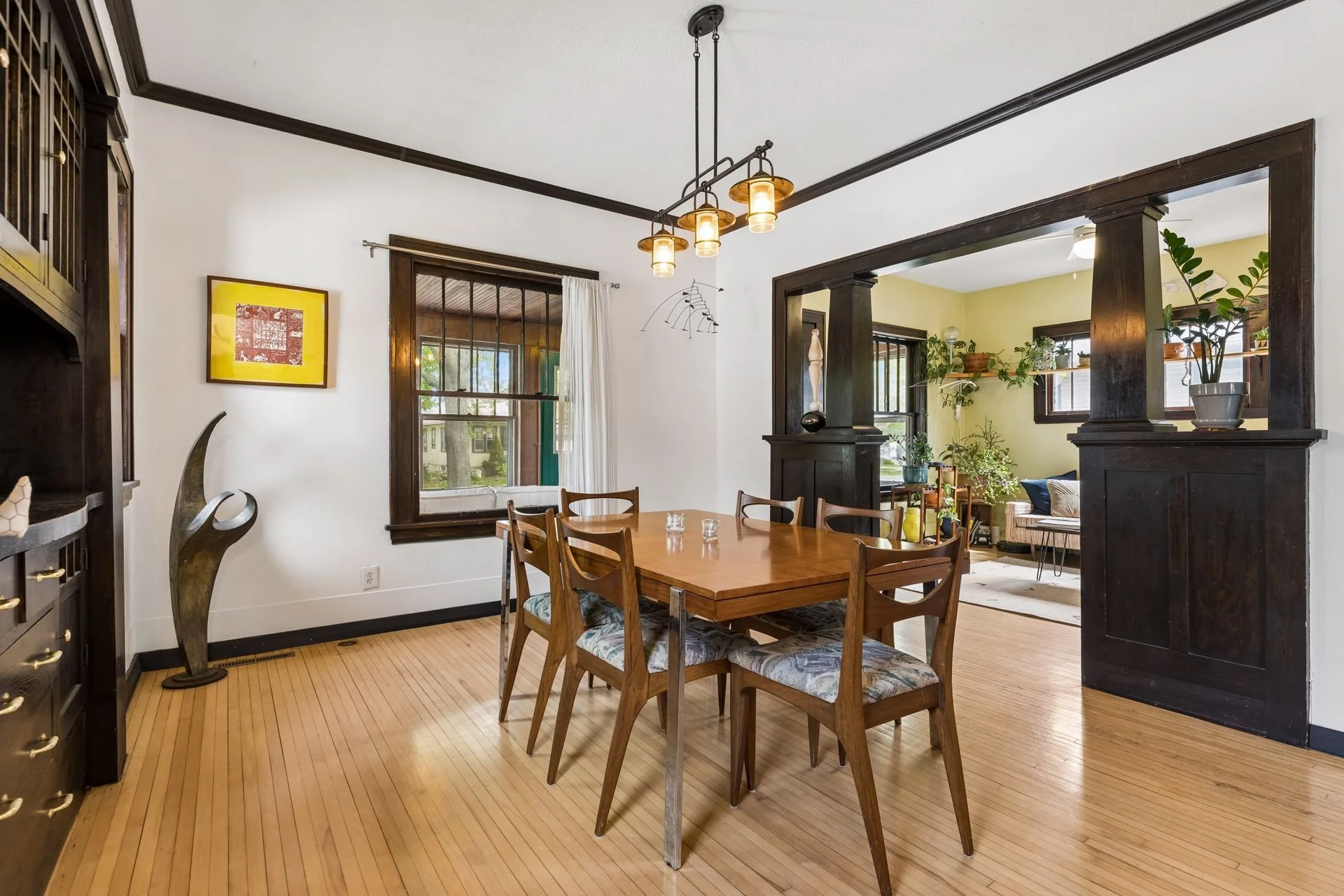 10 Dining Room.jpg