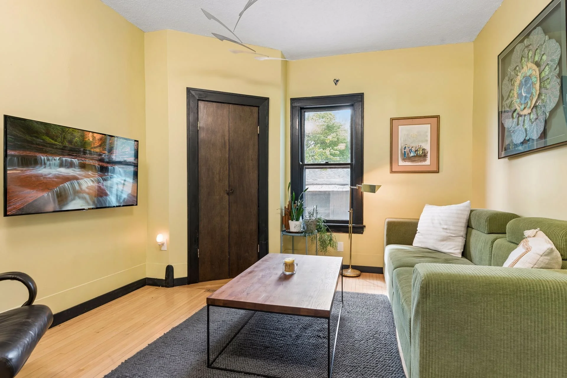16 Sitting Room.jpg
