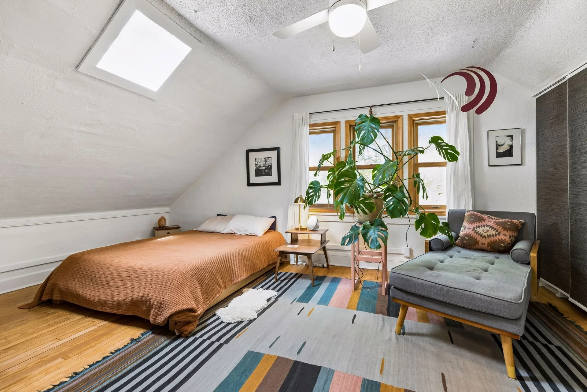 17 First Bedroom.jpg