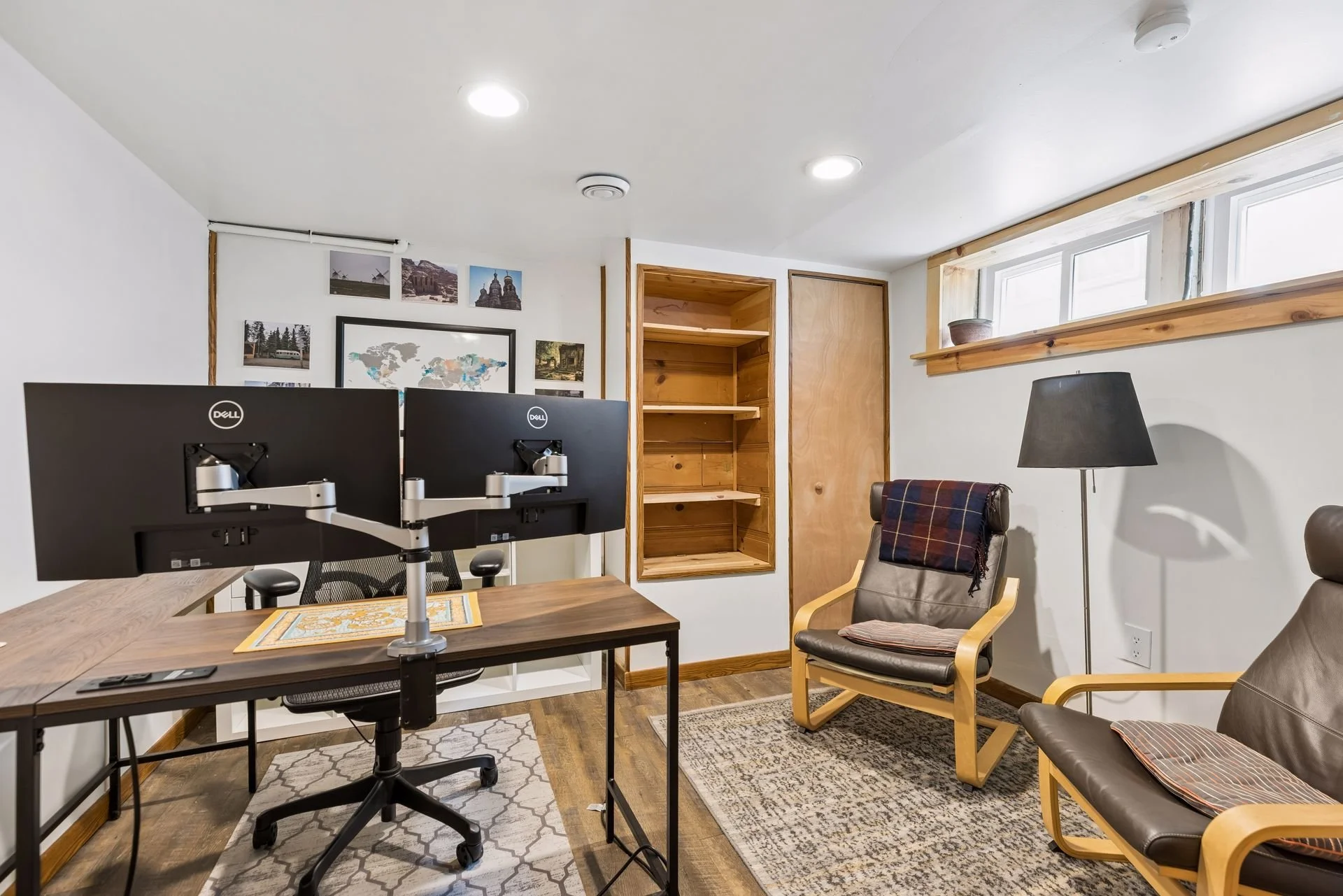 25 LL Office.jpg