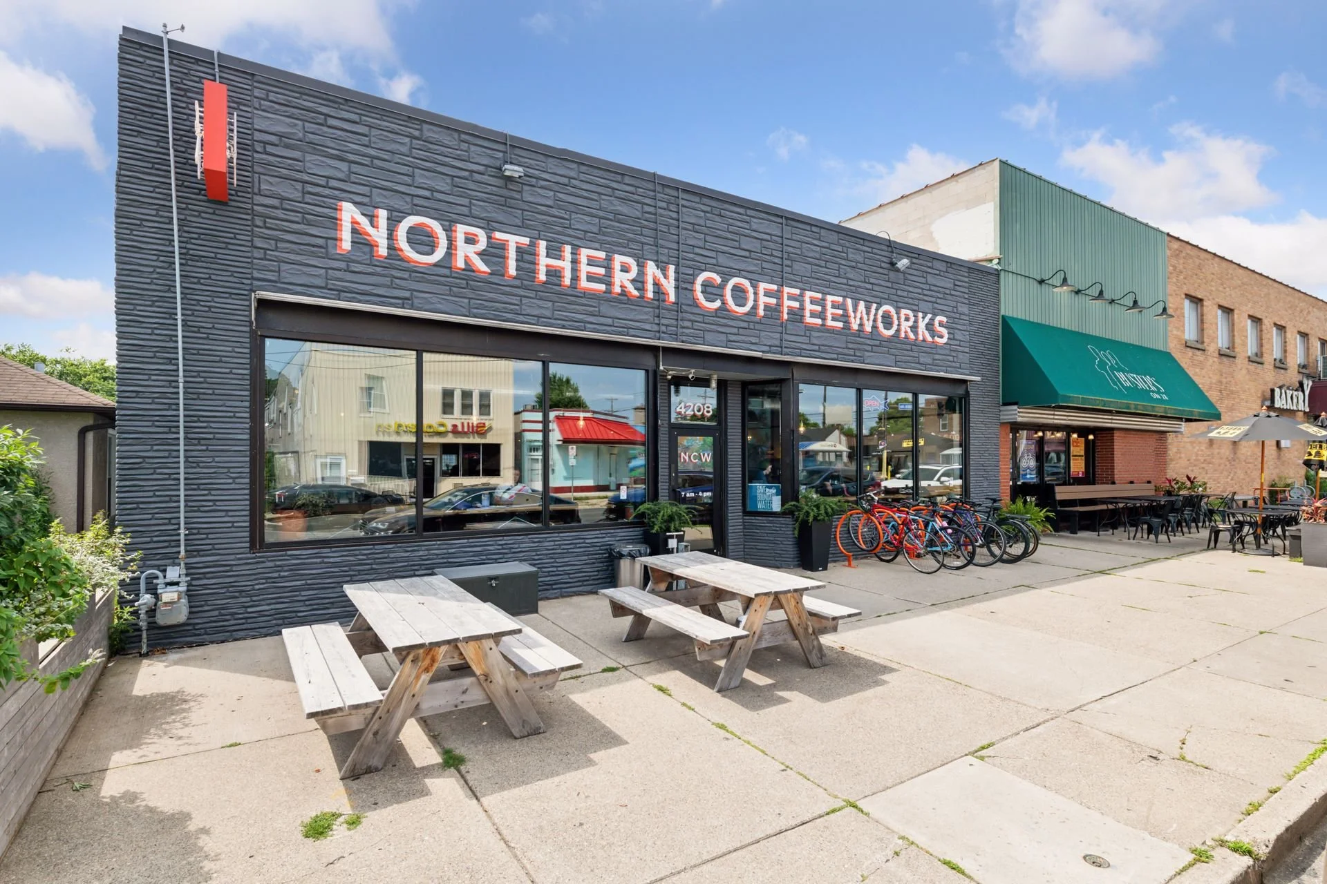35 42nd St & 28th Ave.jpg