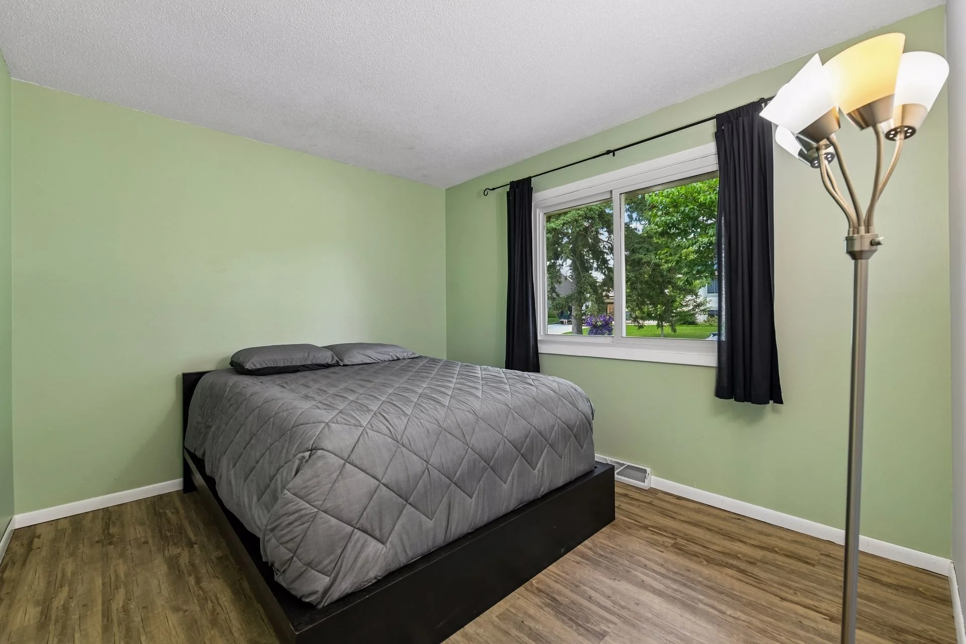 13 Second Bedroom.jpg