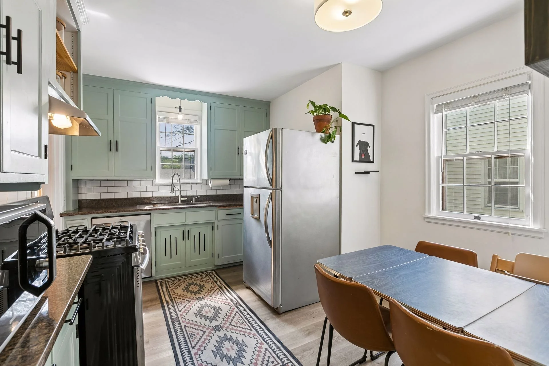 5 Kitchen.jpg