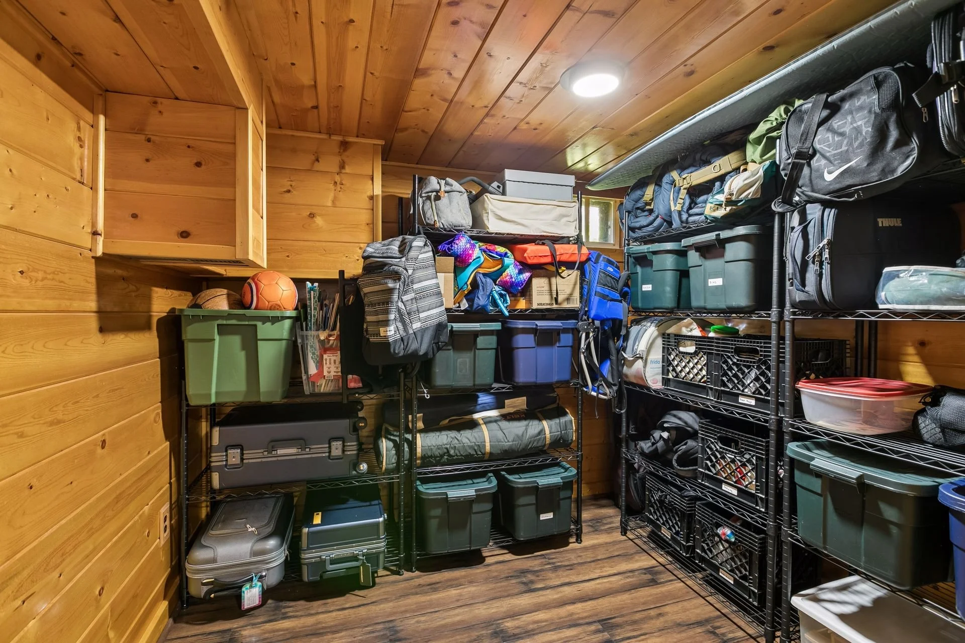 24 Flex Room.jpg