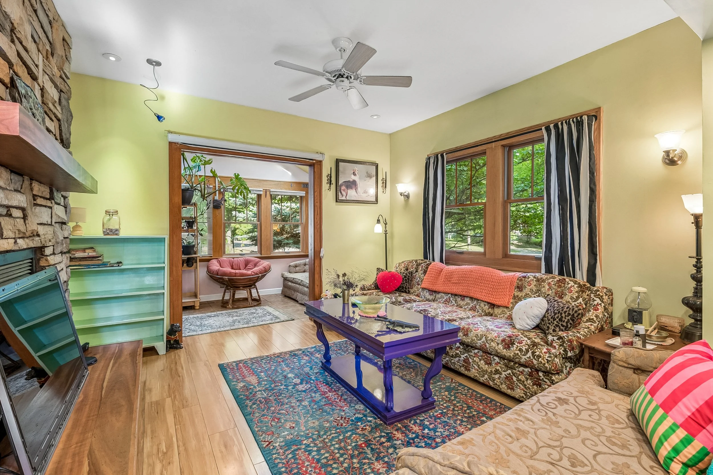 3 Living Room 1.jpg