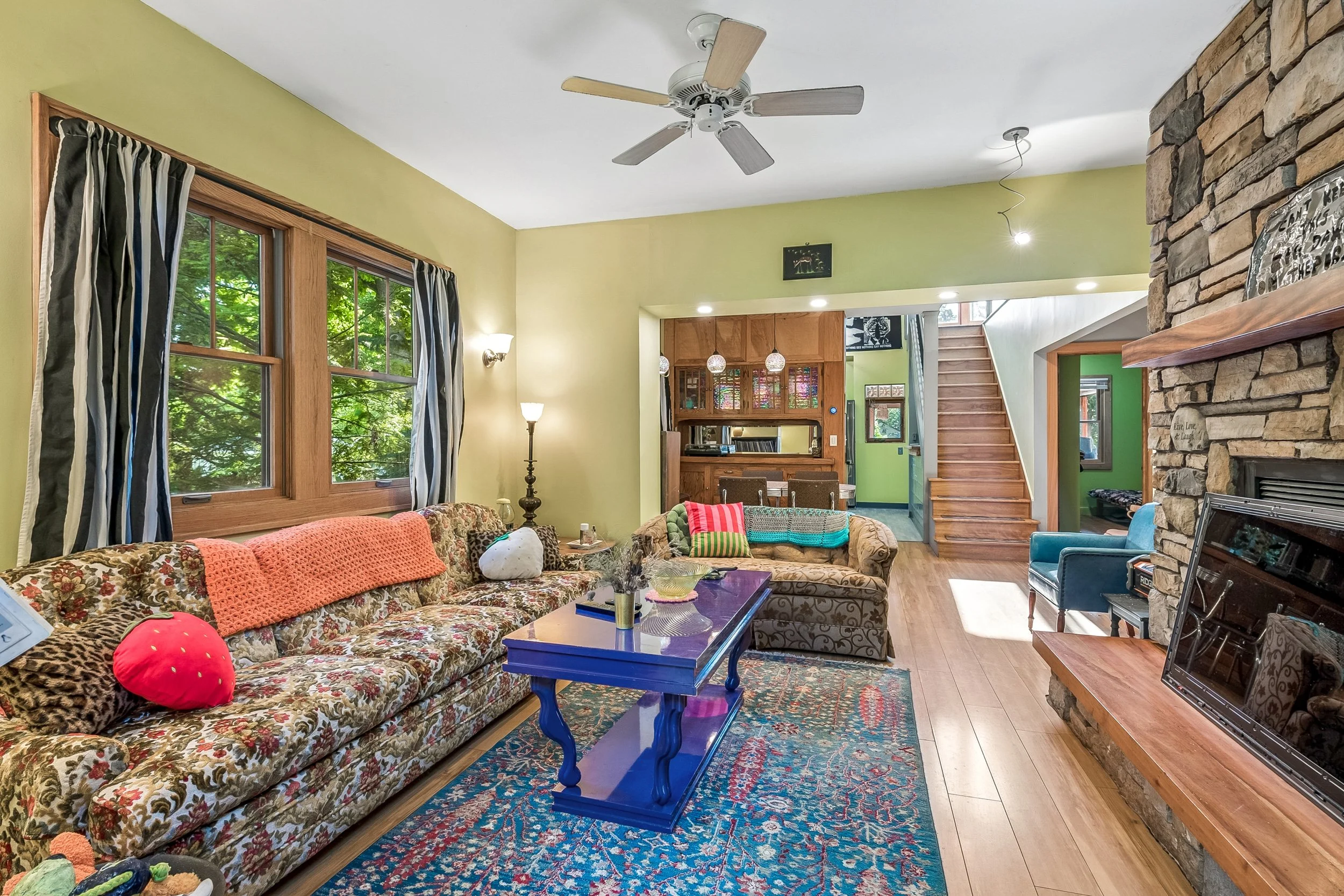 3 Living Room 2.jpg
