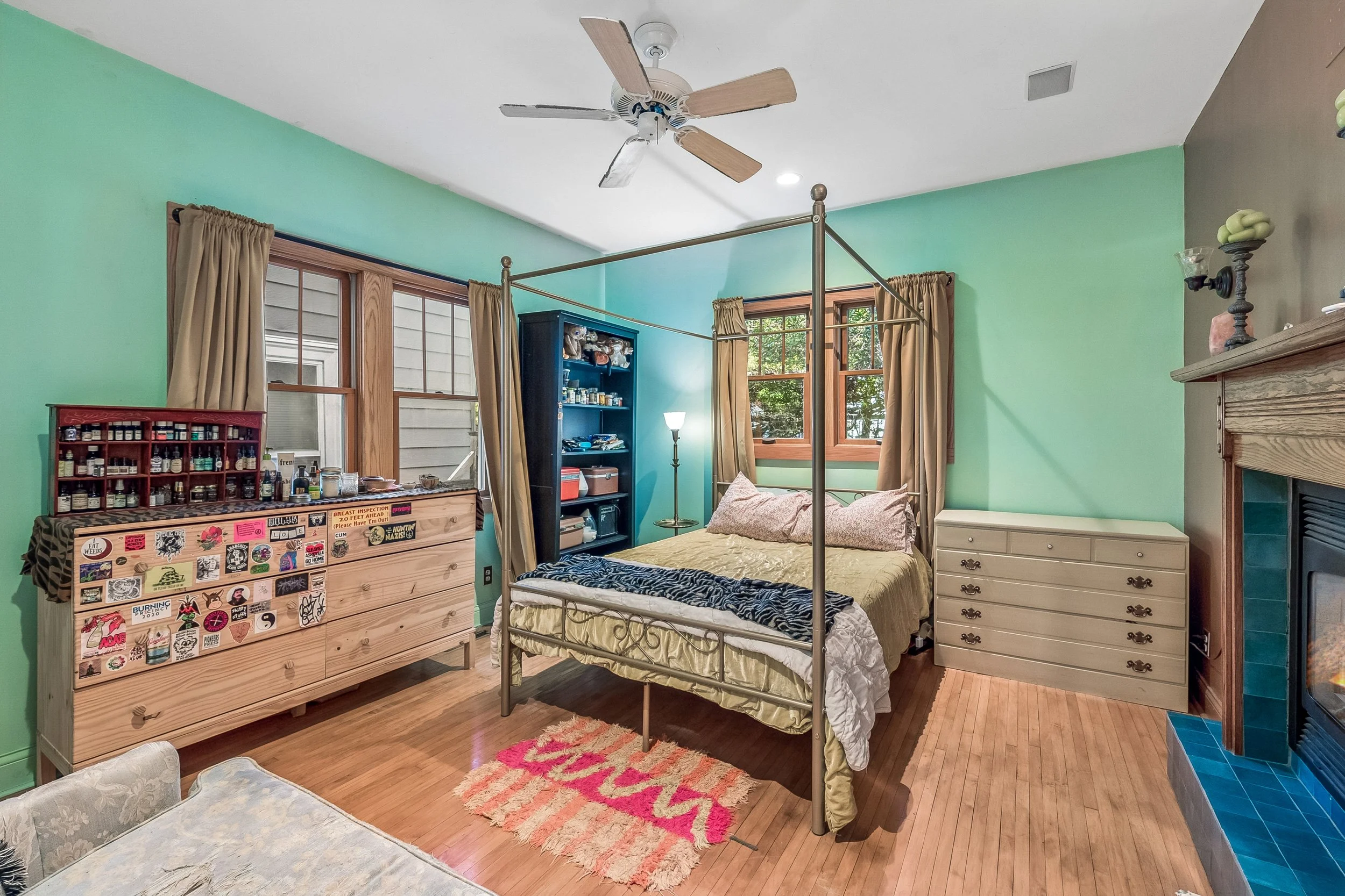 9 1st Bedroom 1.jpg