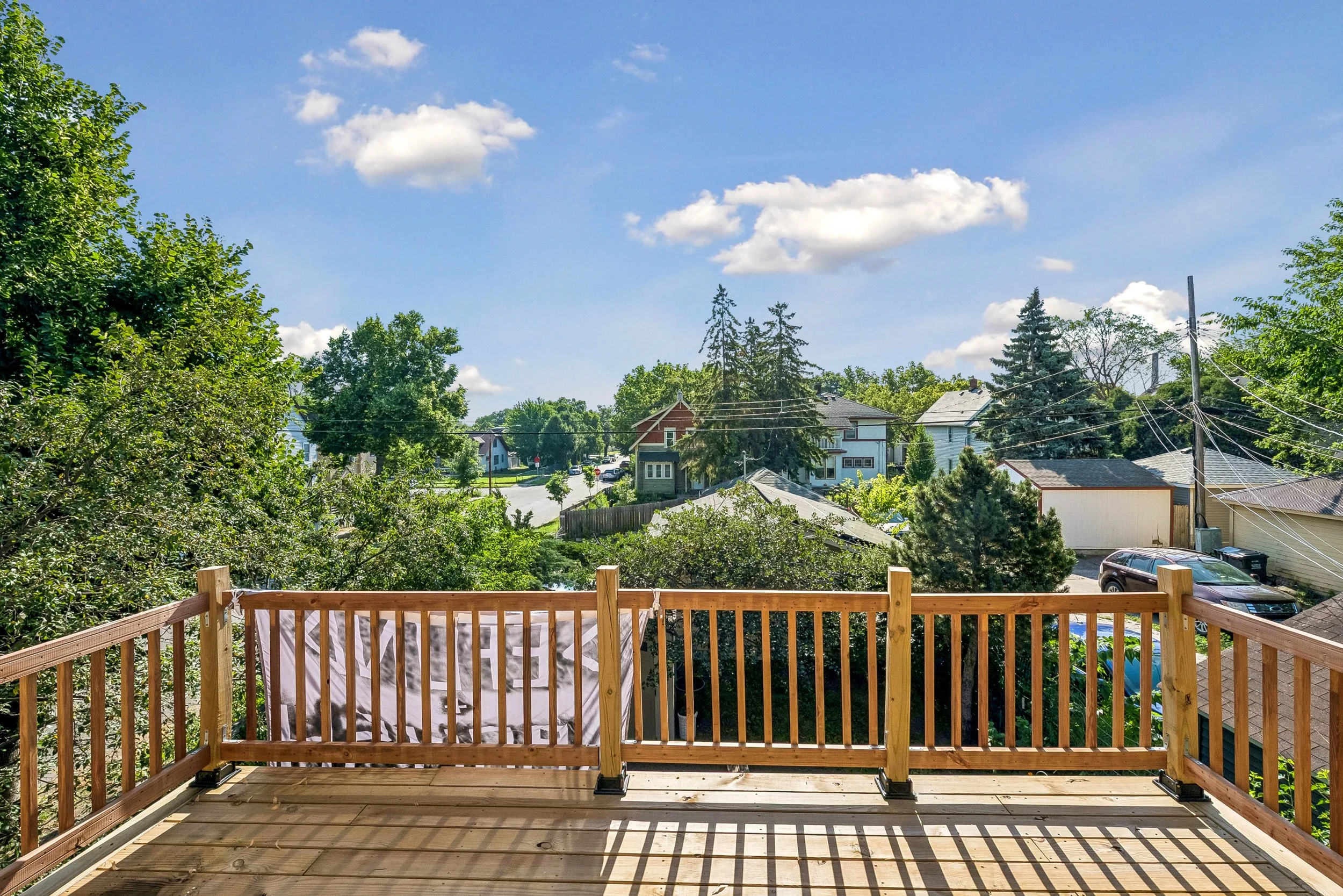 16 Upper level deck.jpg