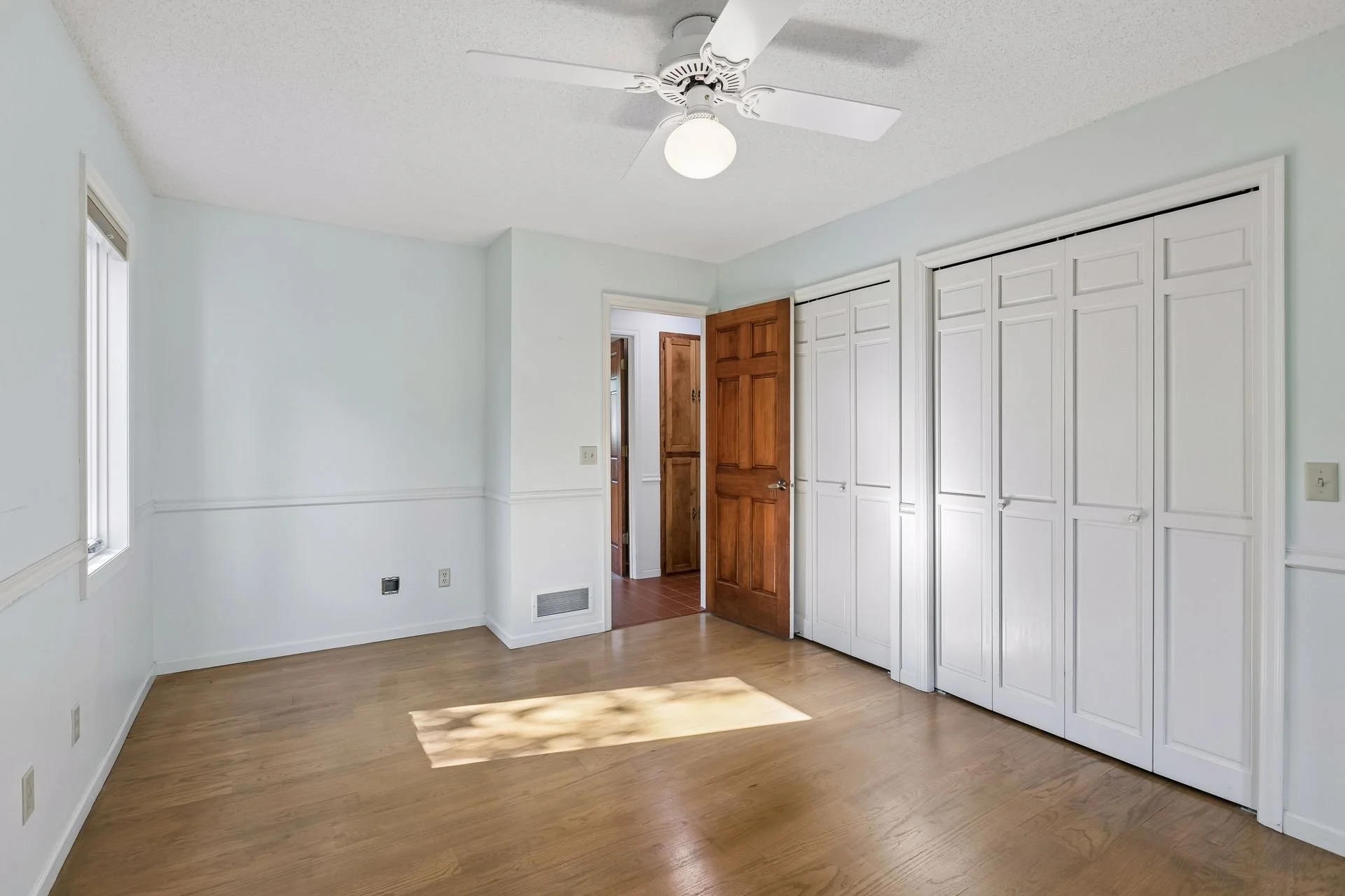16 Primary Bedroom.jpg
