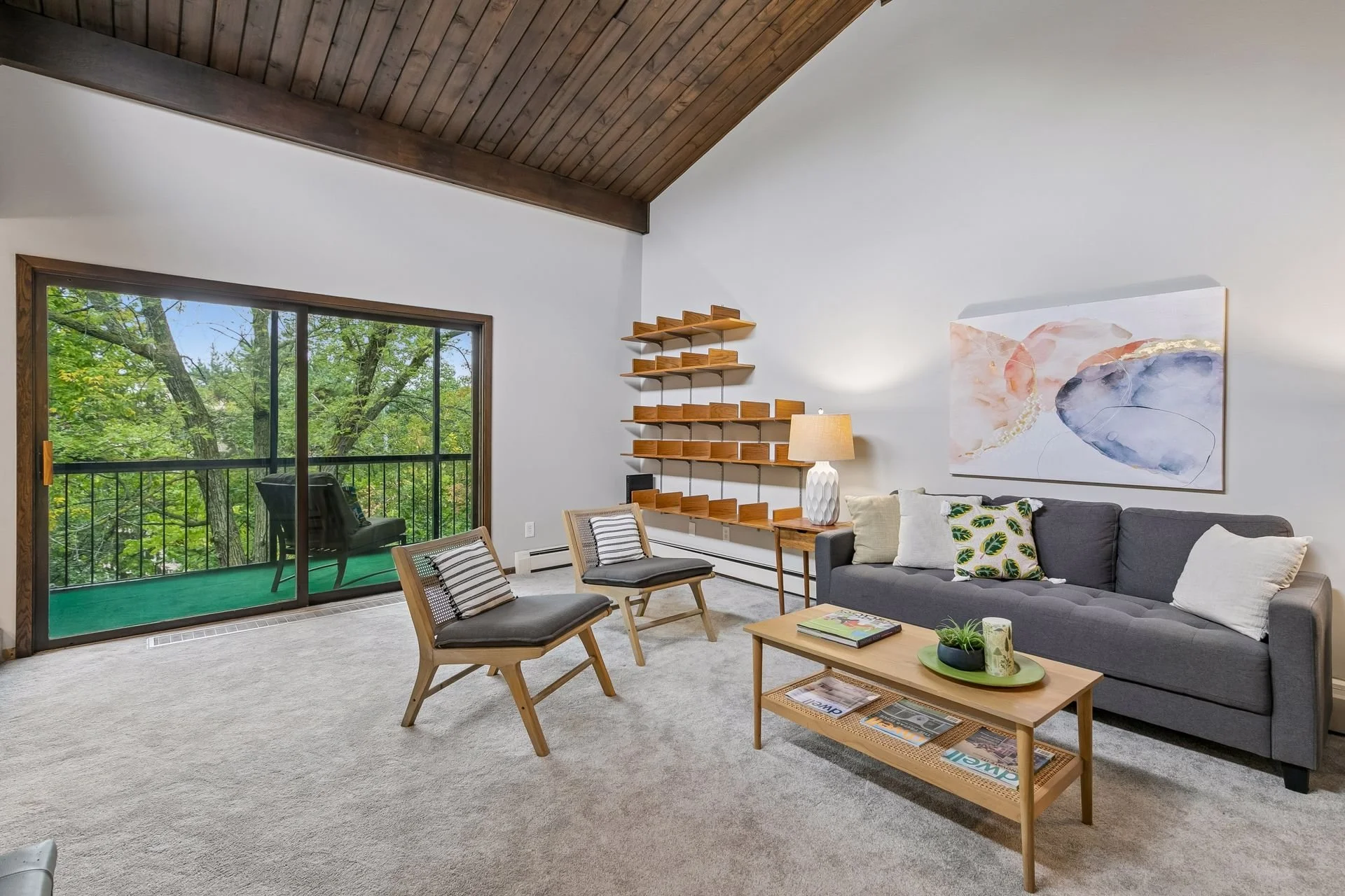 3 Living Room.jpg